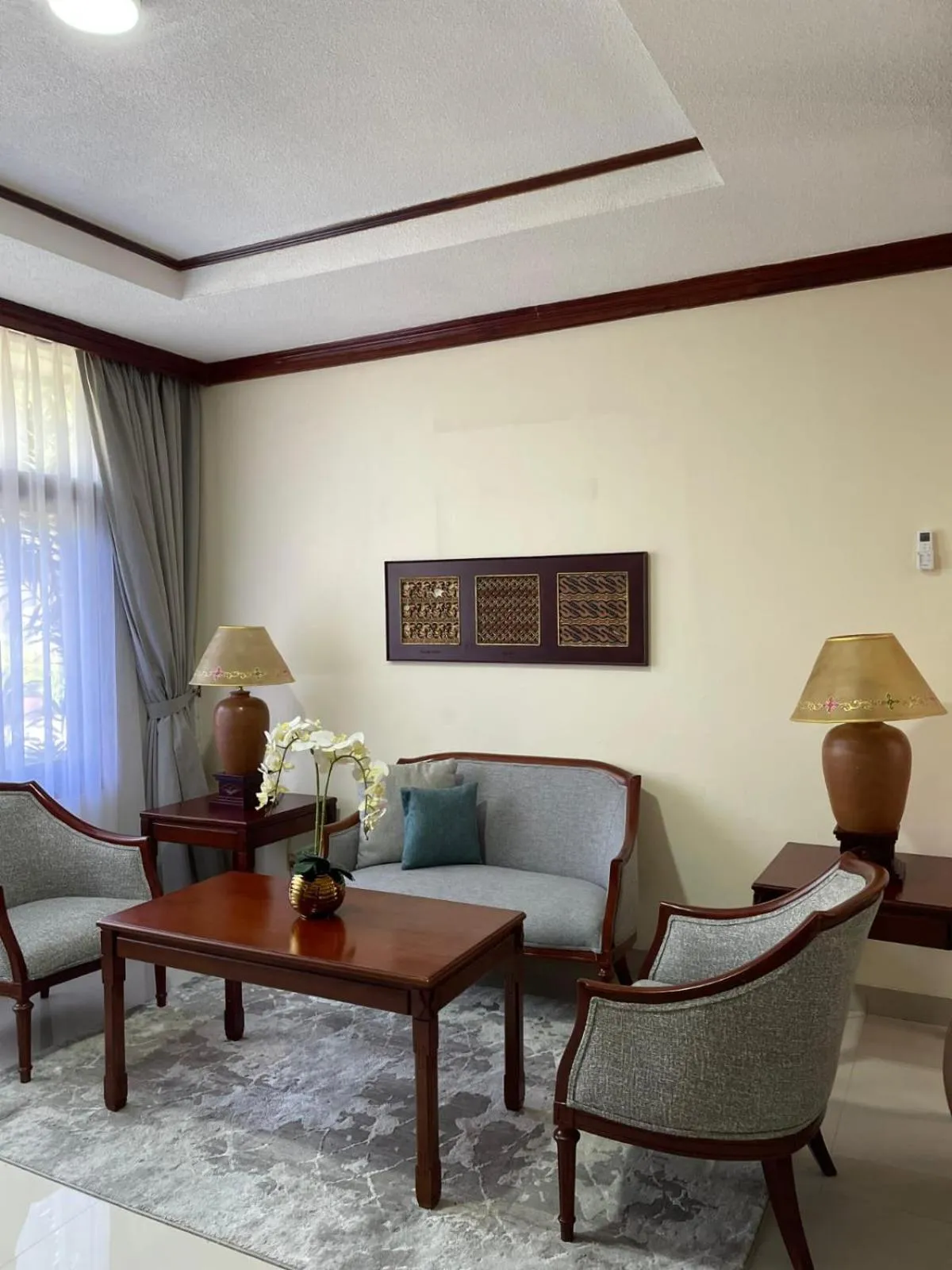 Living room in Kusuma Sahid Prince Hotel Solo