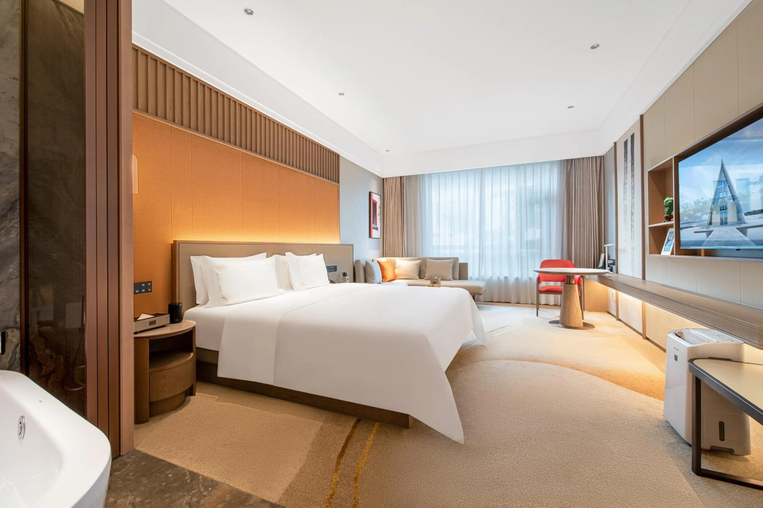 Photo of the whole room, Bed in Suzhou Tongli Lake View Hotel