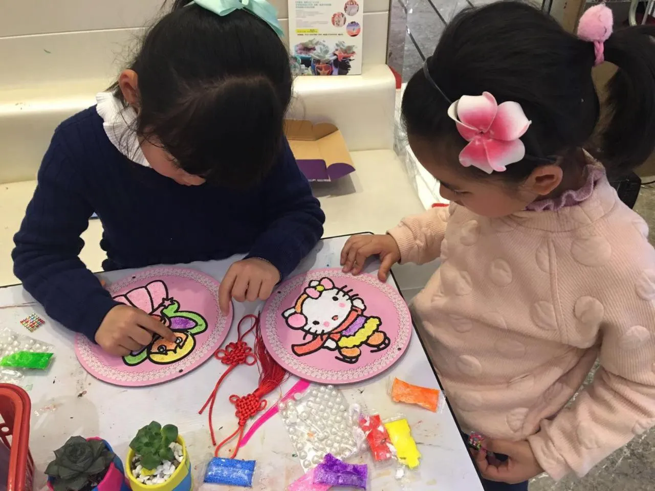 children in Suzhou Tongli Lake View Hotel