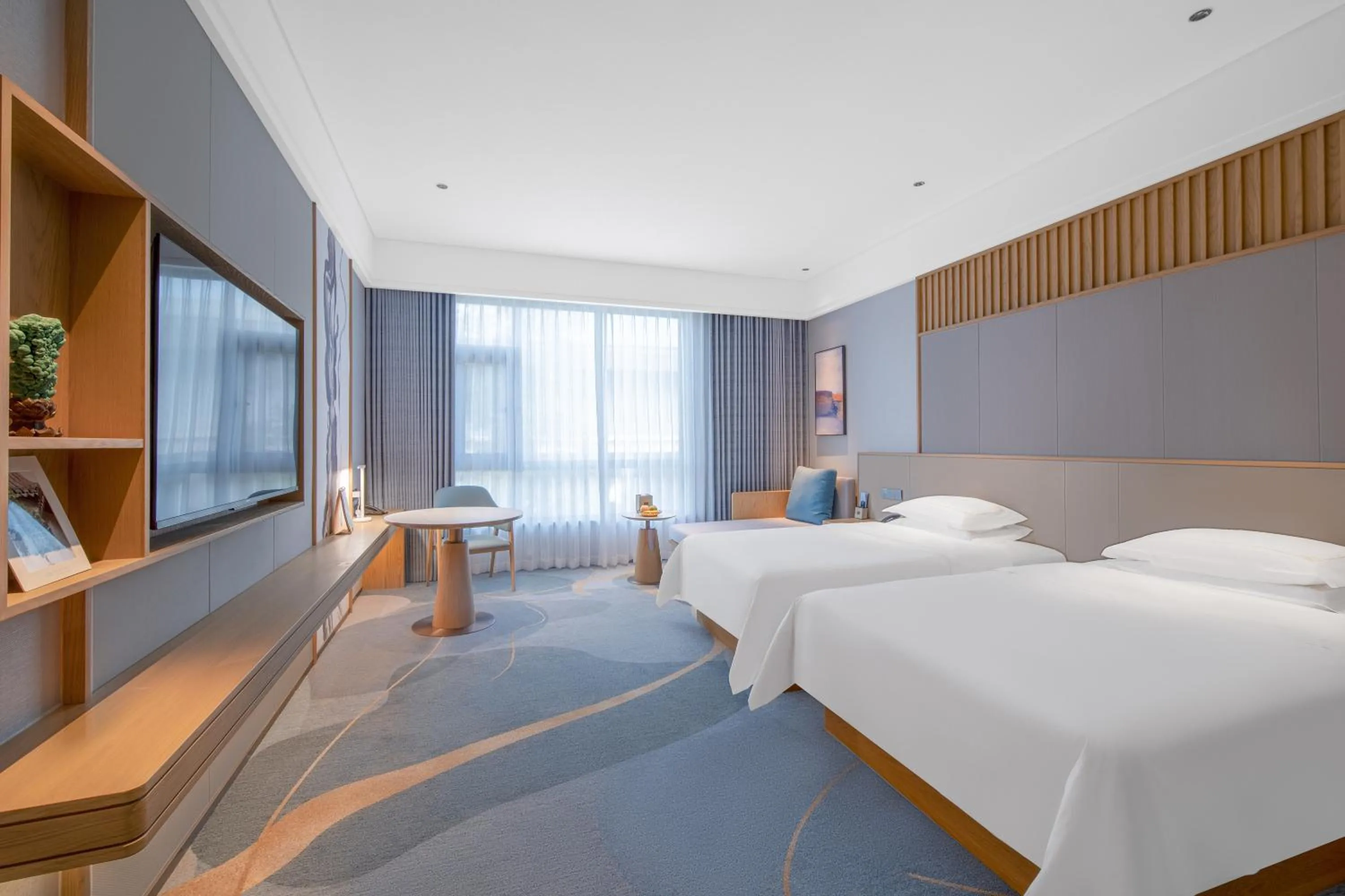 Photo of the whole room, Bed in Suzhou Tongli Lake View Hotel