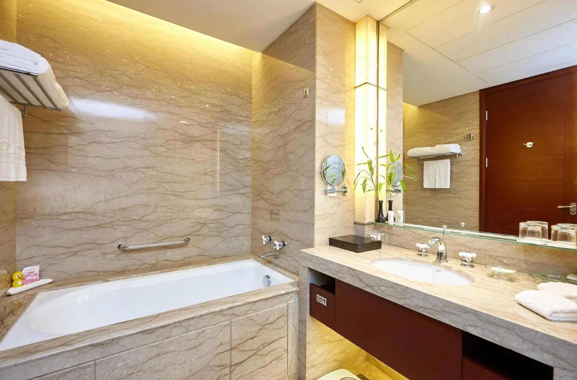 Toilet in Suzhou Tongli Lake View Hotel