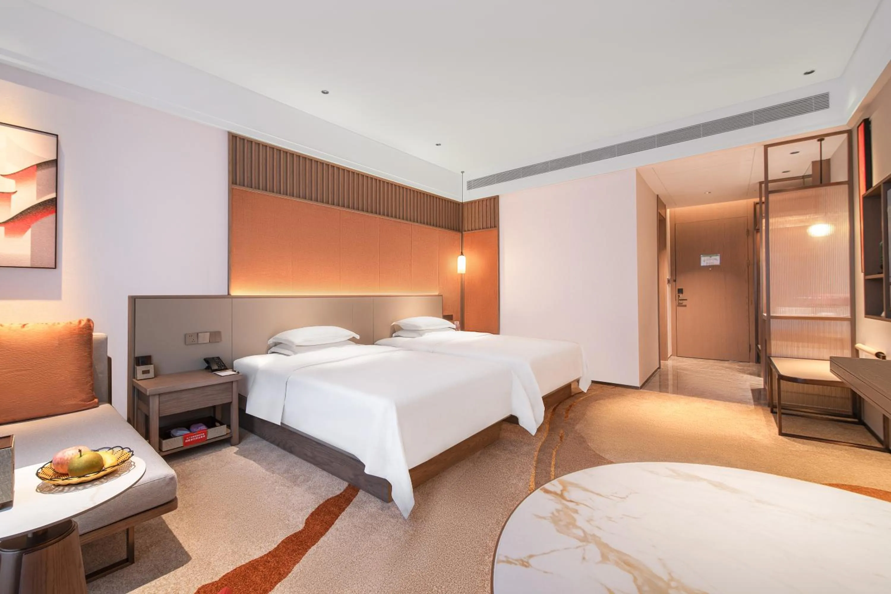 Photo of the whole room, Bed in Suzhou Tongli Lake View Hotel