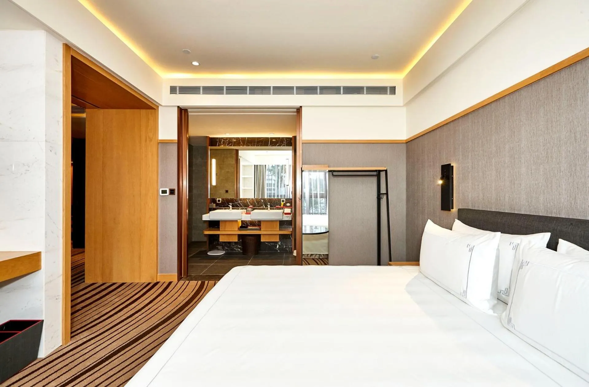 Bed in Suzhou Tongli Lake View Hotel