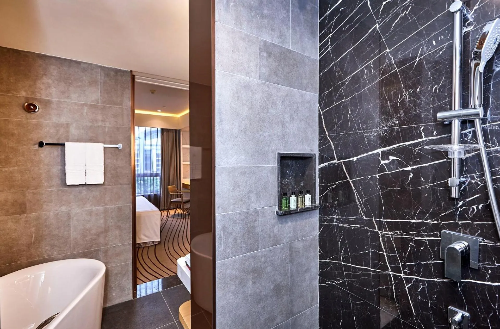 Toilet in Suzhou Tongli Lake View Hotel