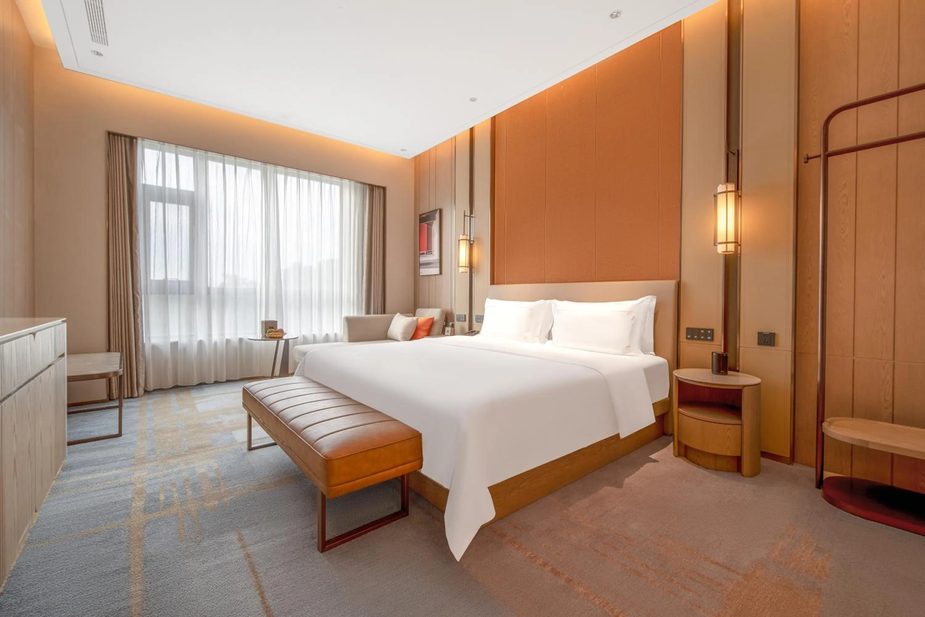 Photo of the whole room, Bed in Suzhou Tongli Lake View Hotel