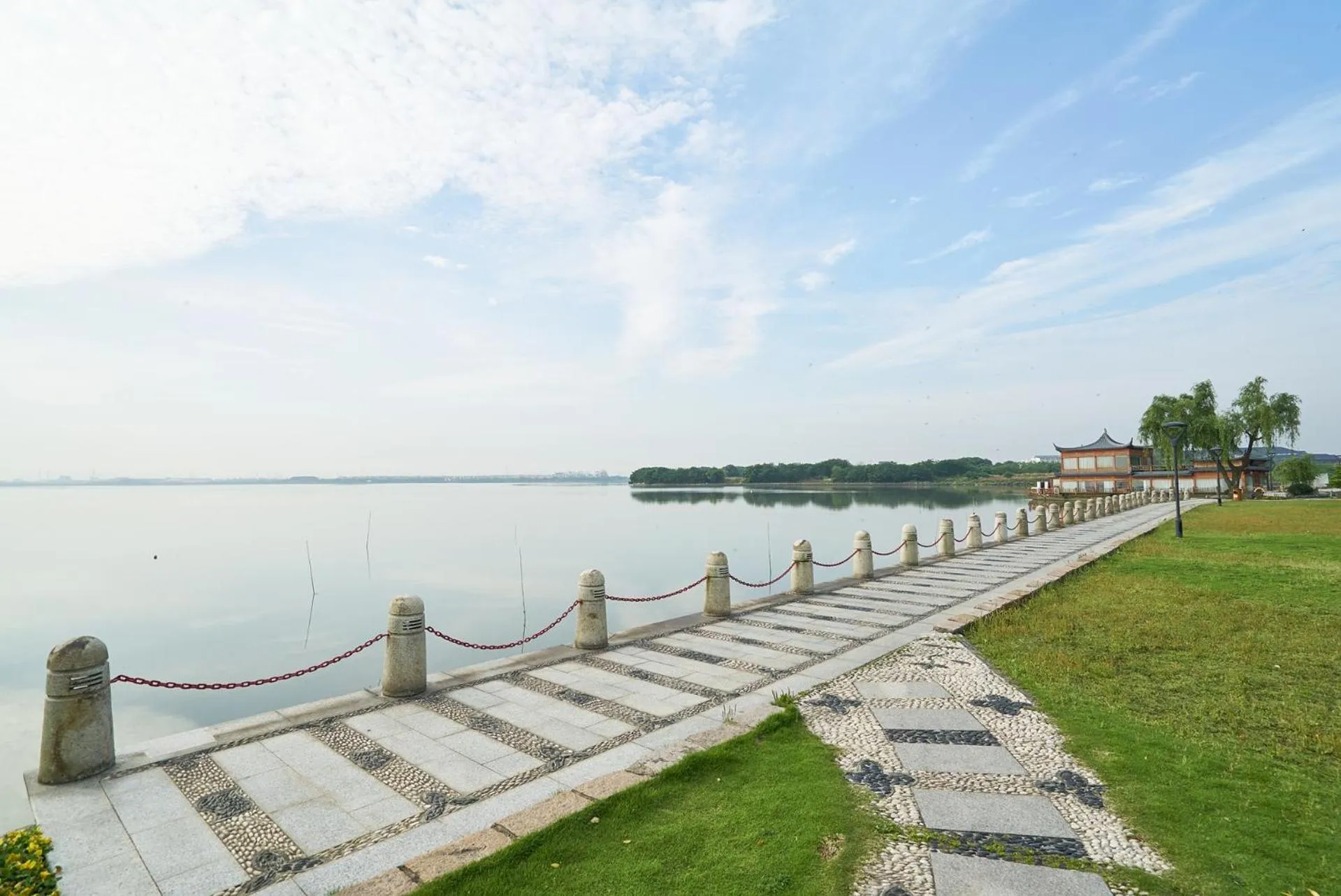 Lake view in Suzhou Tongli Lake View Hotel