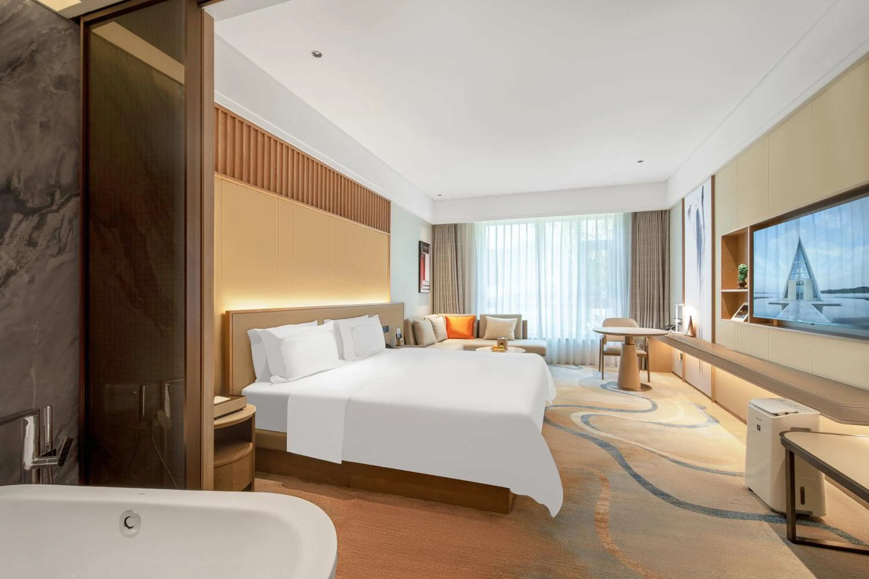 Photo of the whole room, Bed in Suzhou Tongli Lake View Hotel