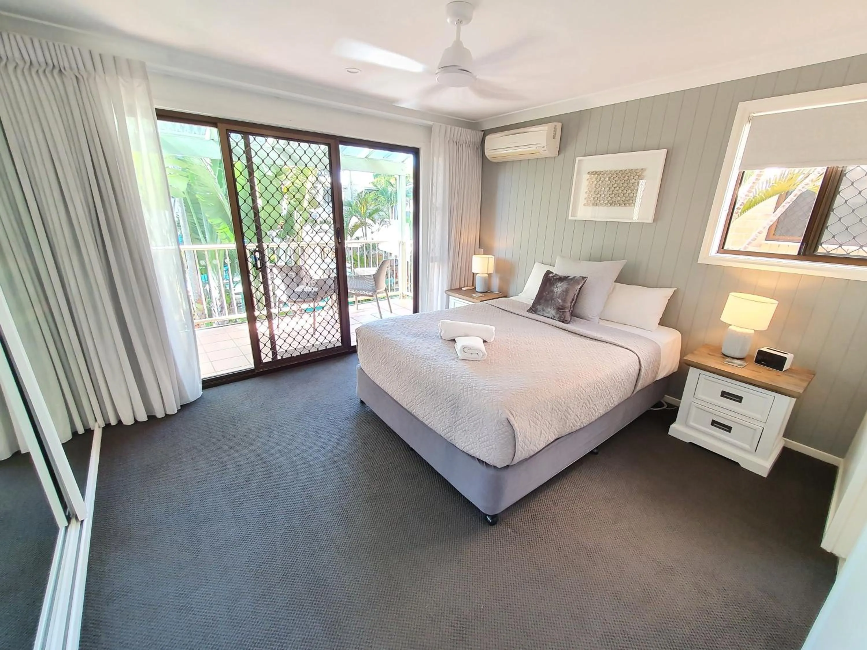 Bed in Noosa Village River Resort