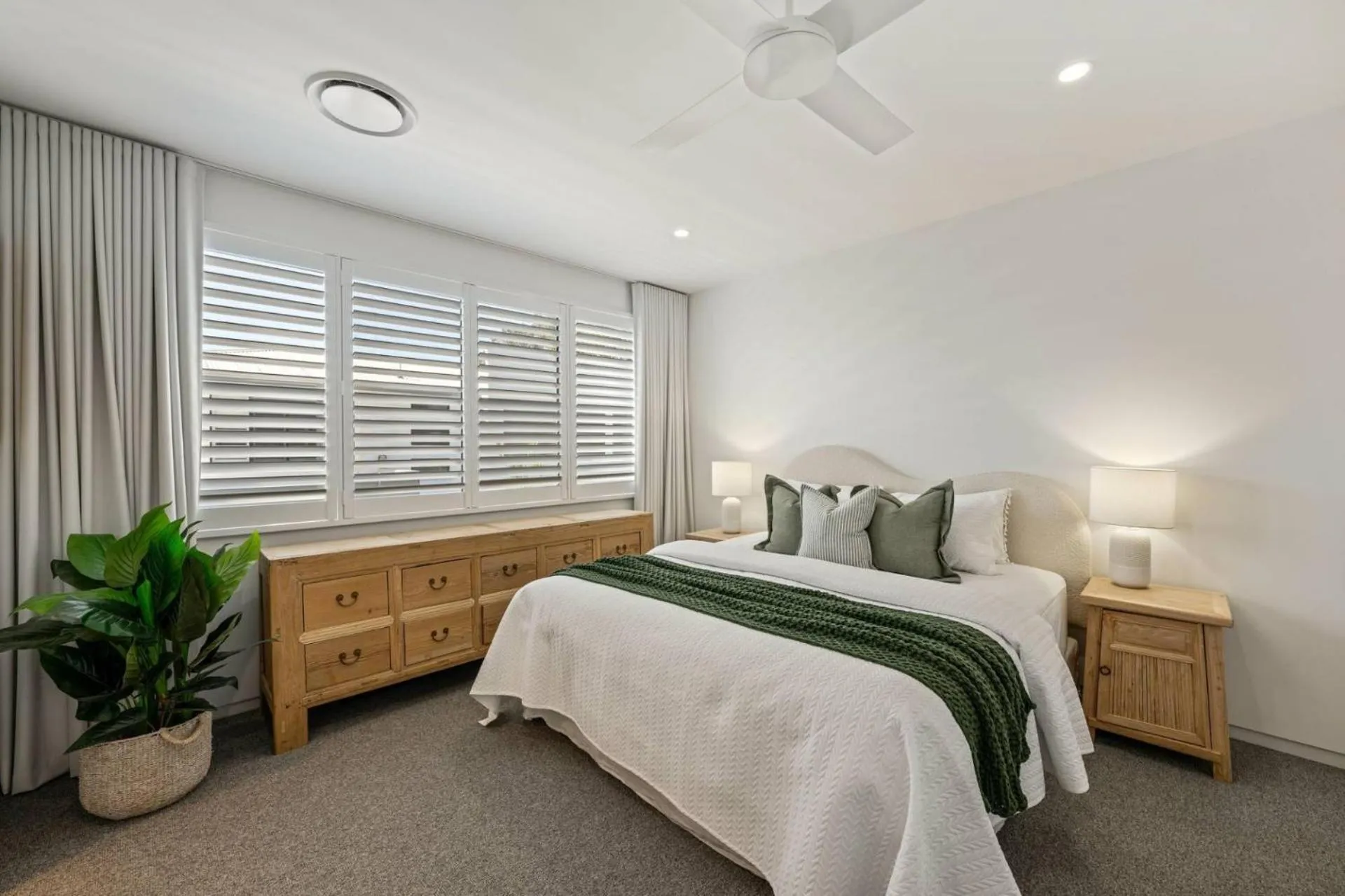 Bed in Noosa Village River Resort