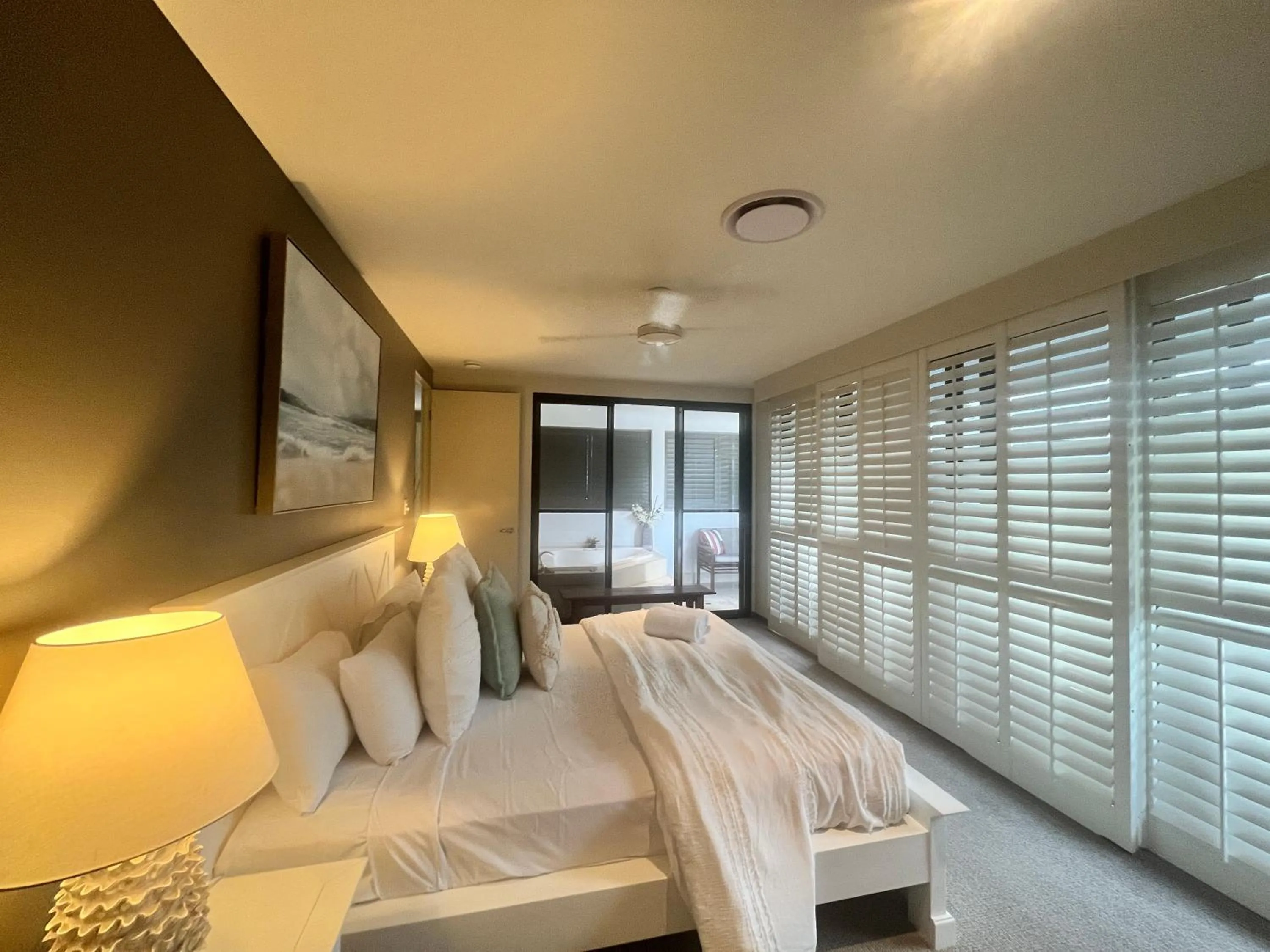 Bed in Noosa Village River Resort