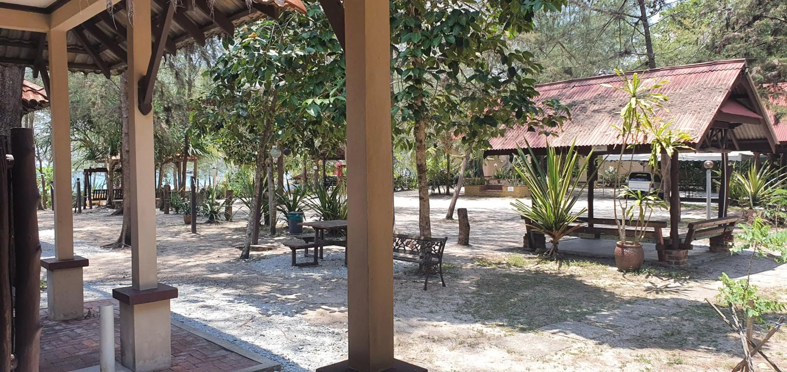 Pandan Laut Beach Resort