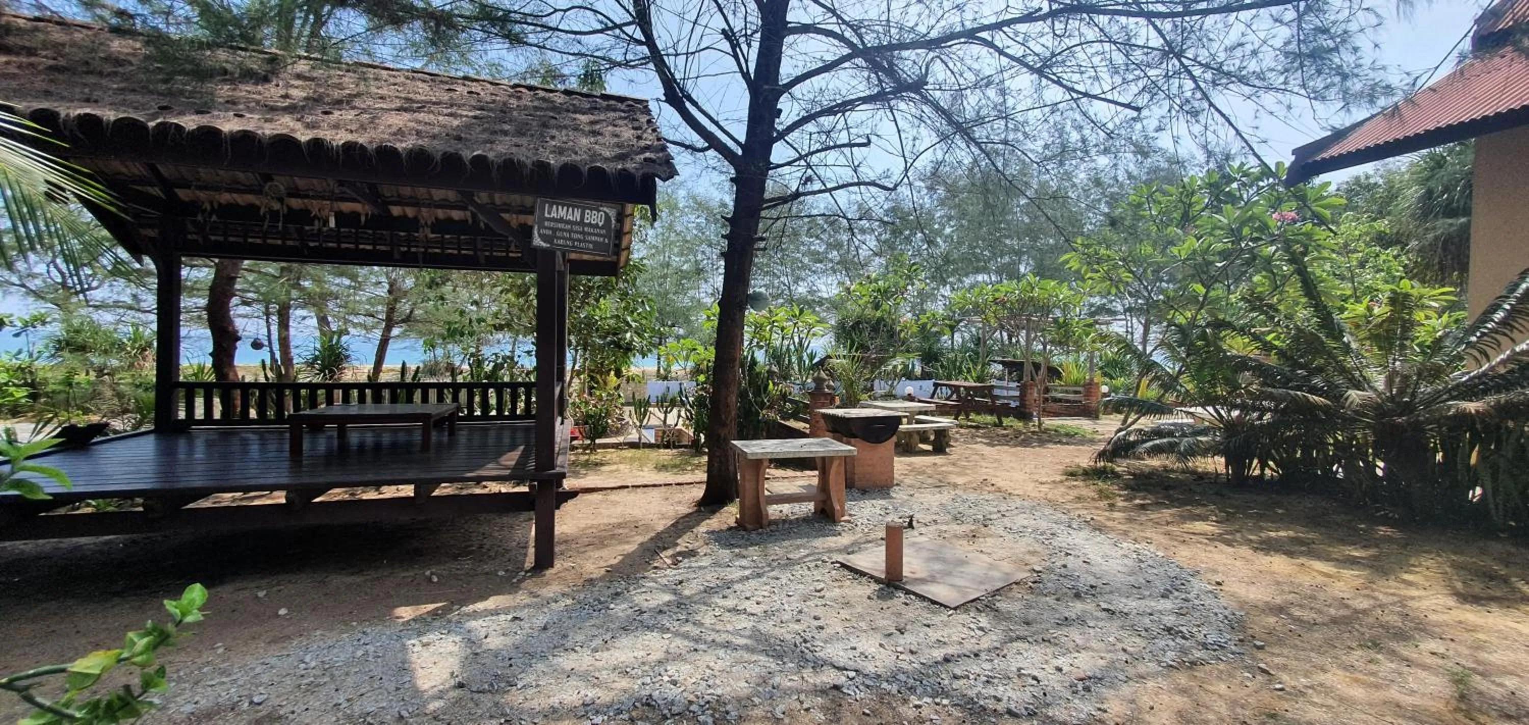 Pandan Laut Beach Resort