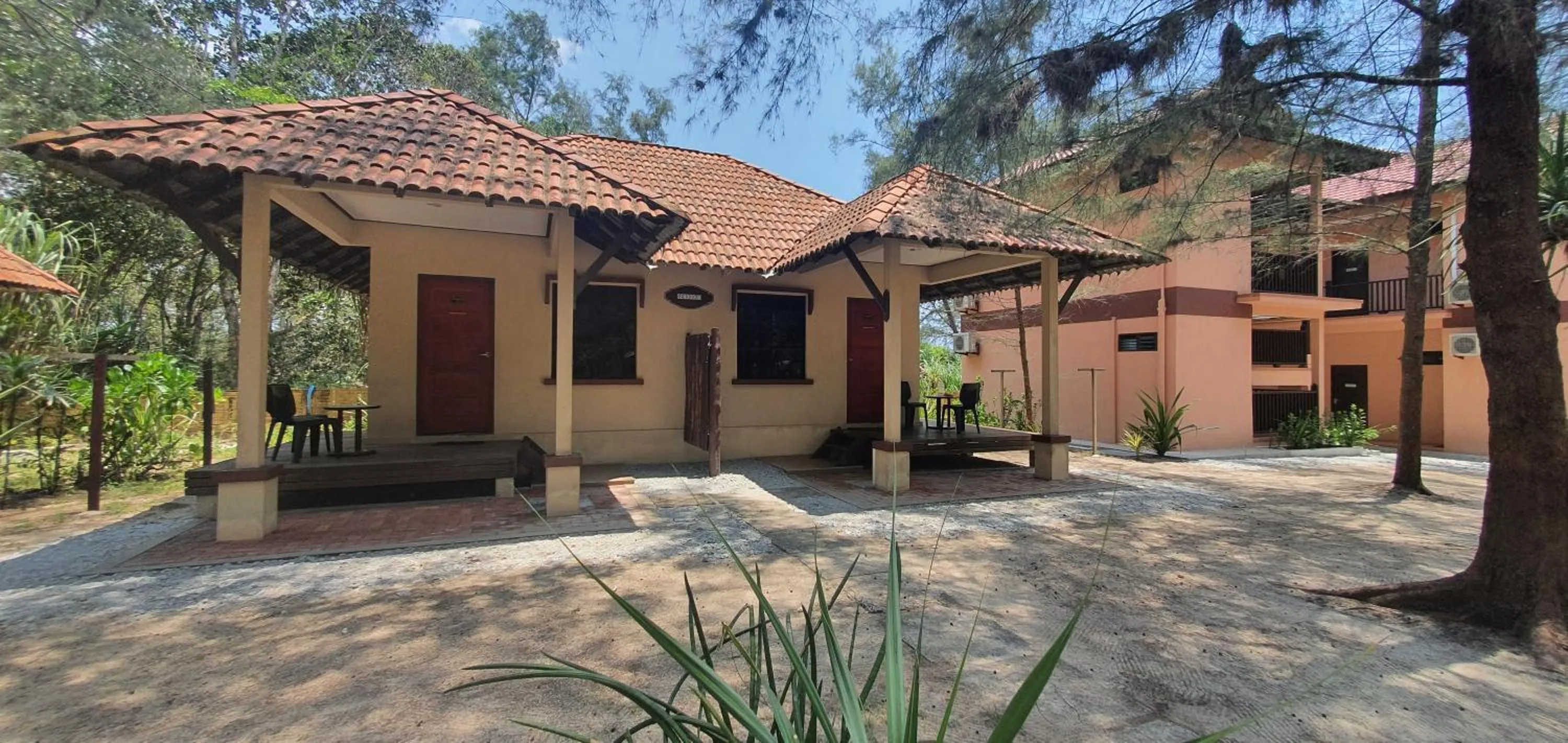 Pandan Laut Beach Resort