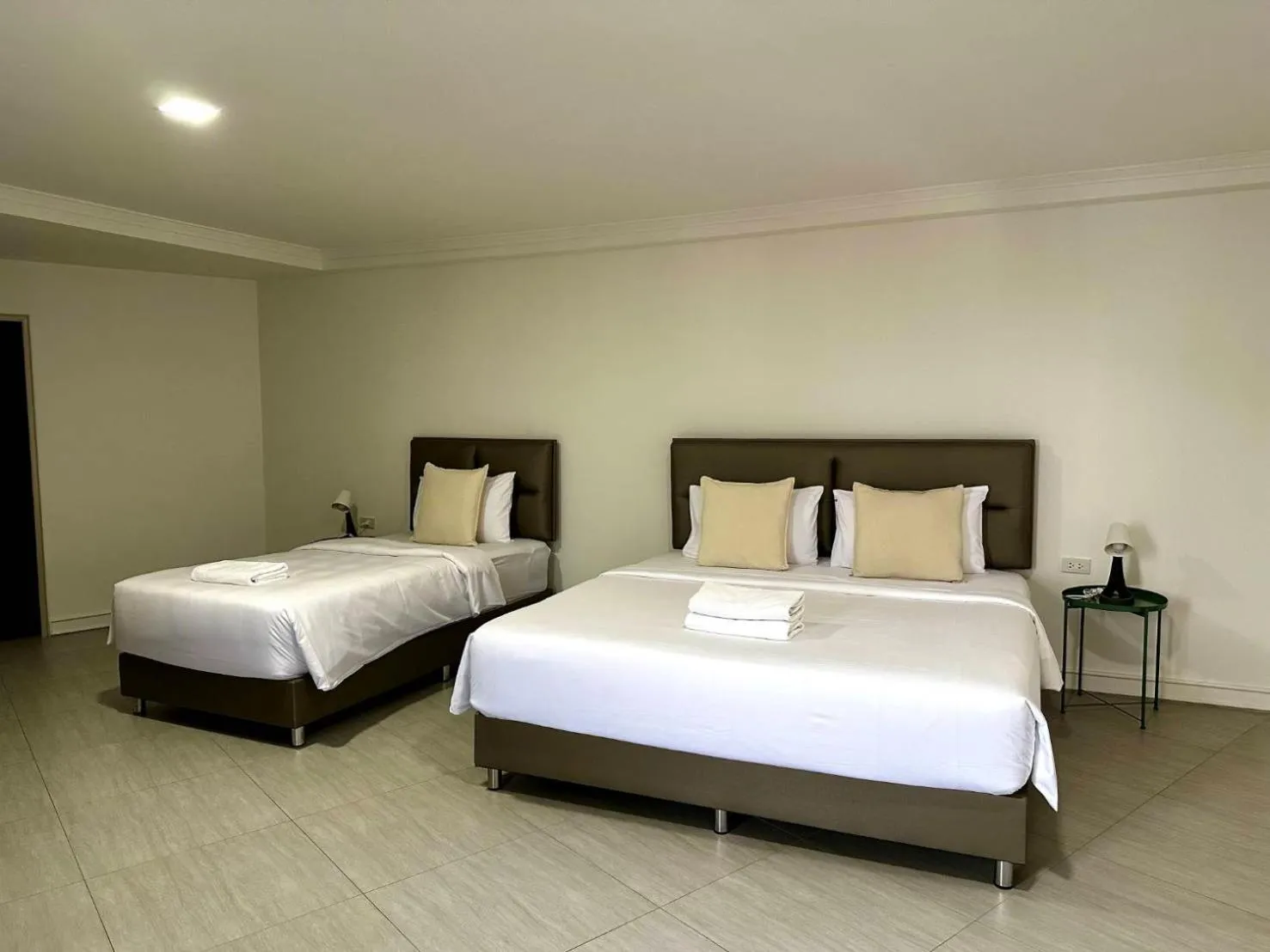 Bed in Garden Paradise