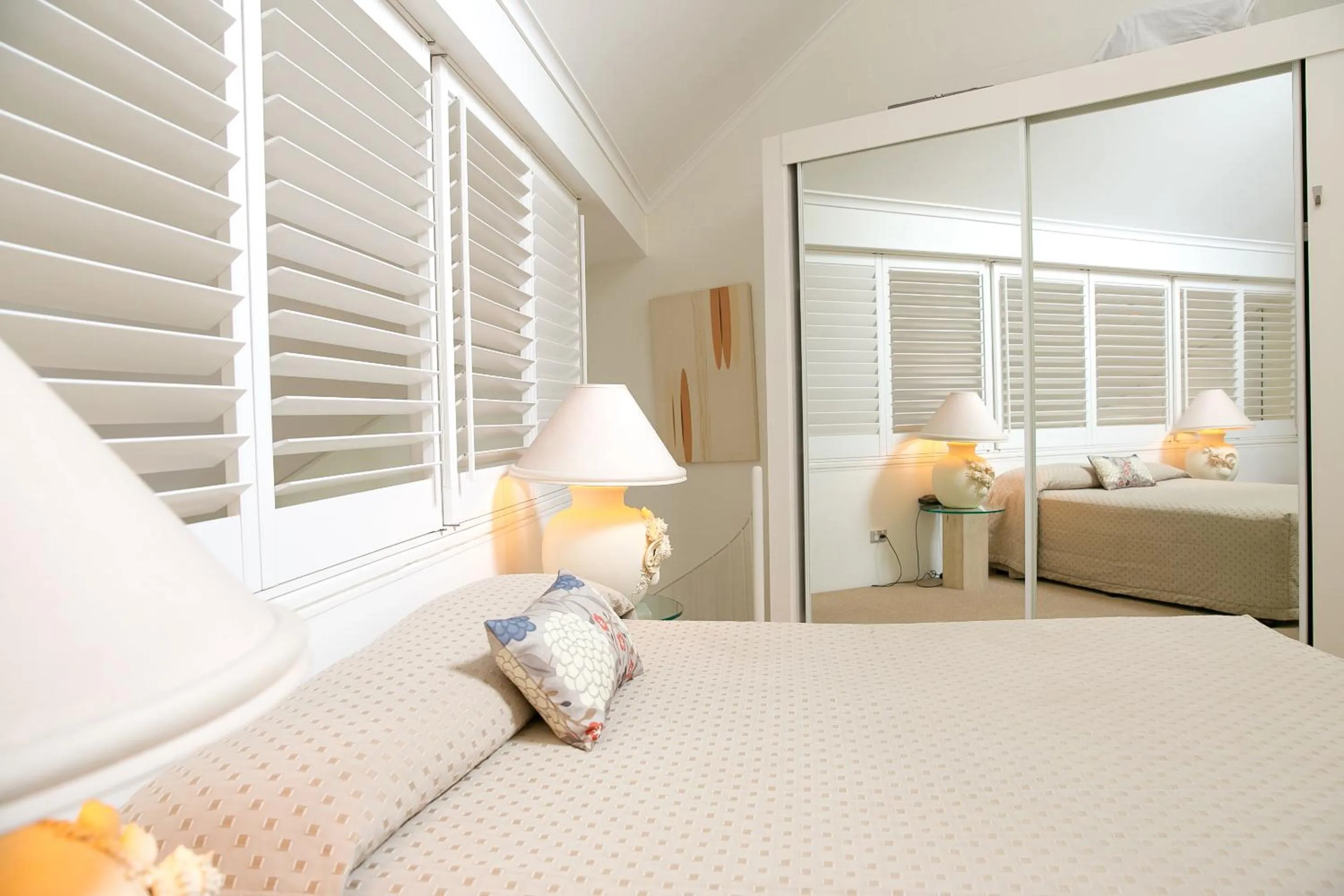 Bedroom, Bed in Ocean Breeze Resort