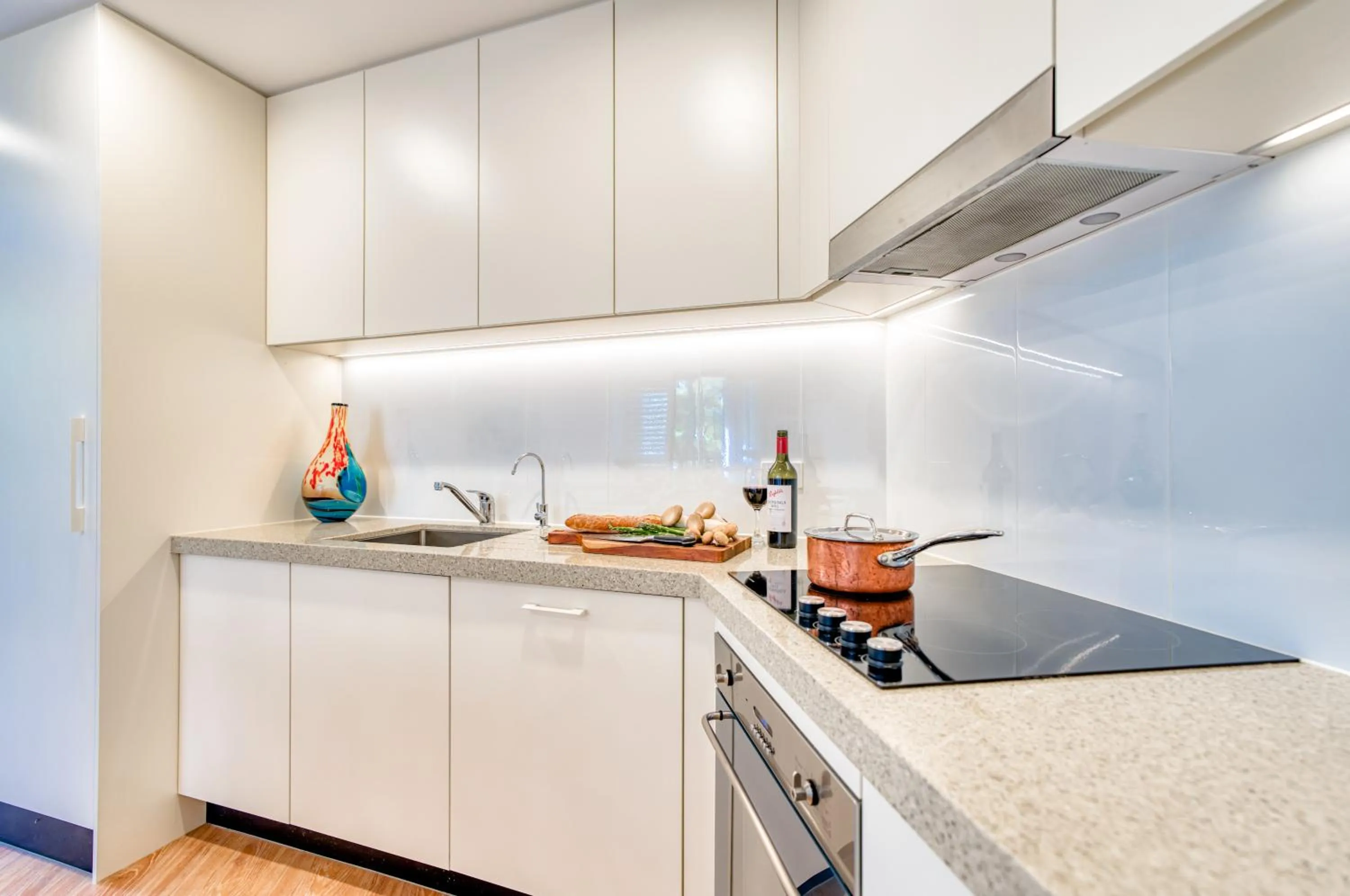 Kitchen or kitchenette in Ocean Breeze Resort