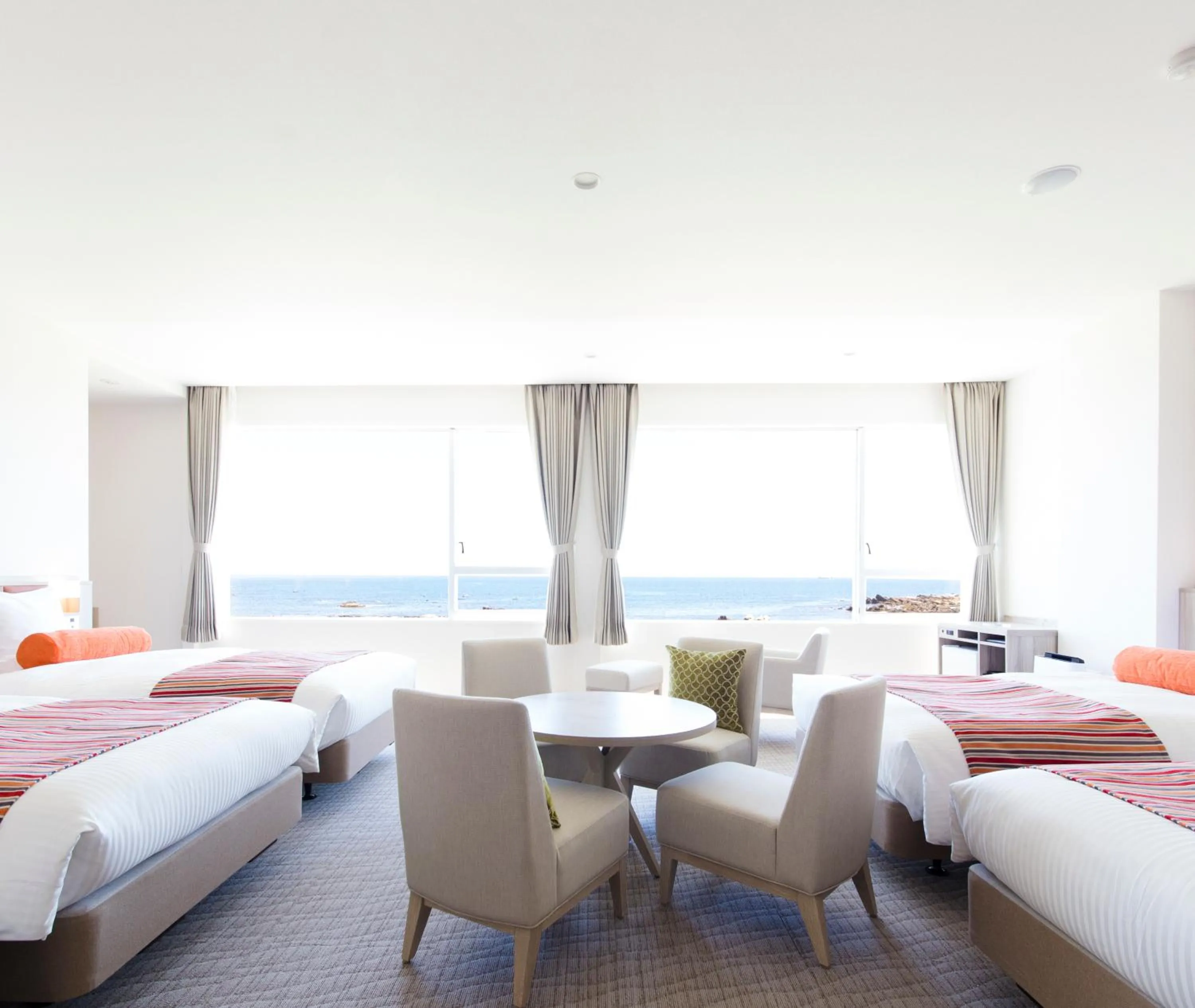 Photo of the whole room, Bed in Shirahama Ocean Resort