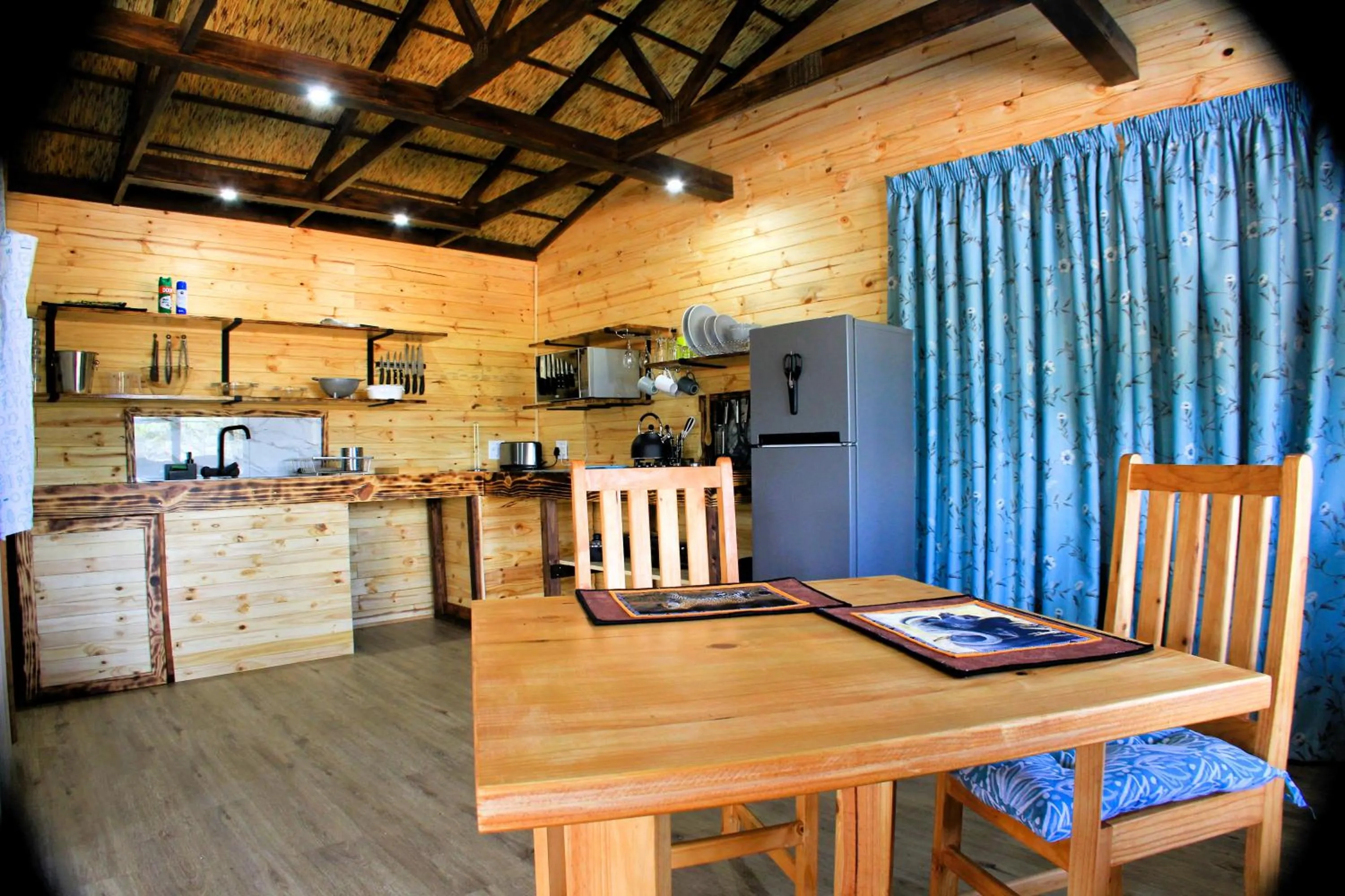 Kitchen or kitchenette in Abendruhe Lodge