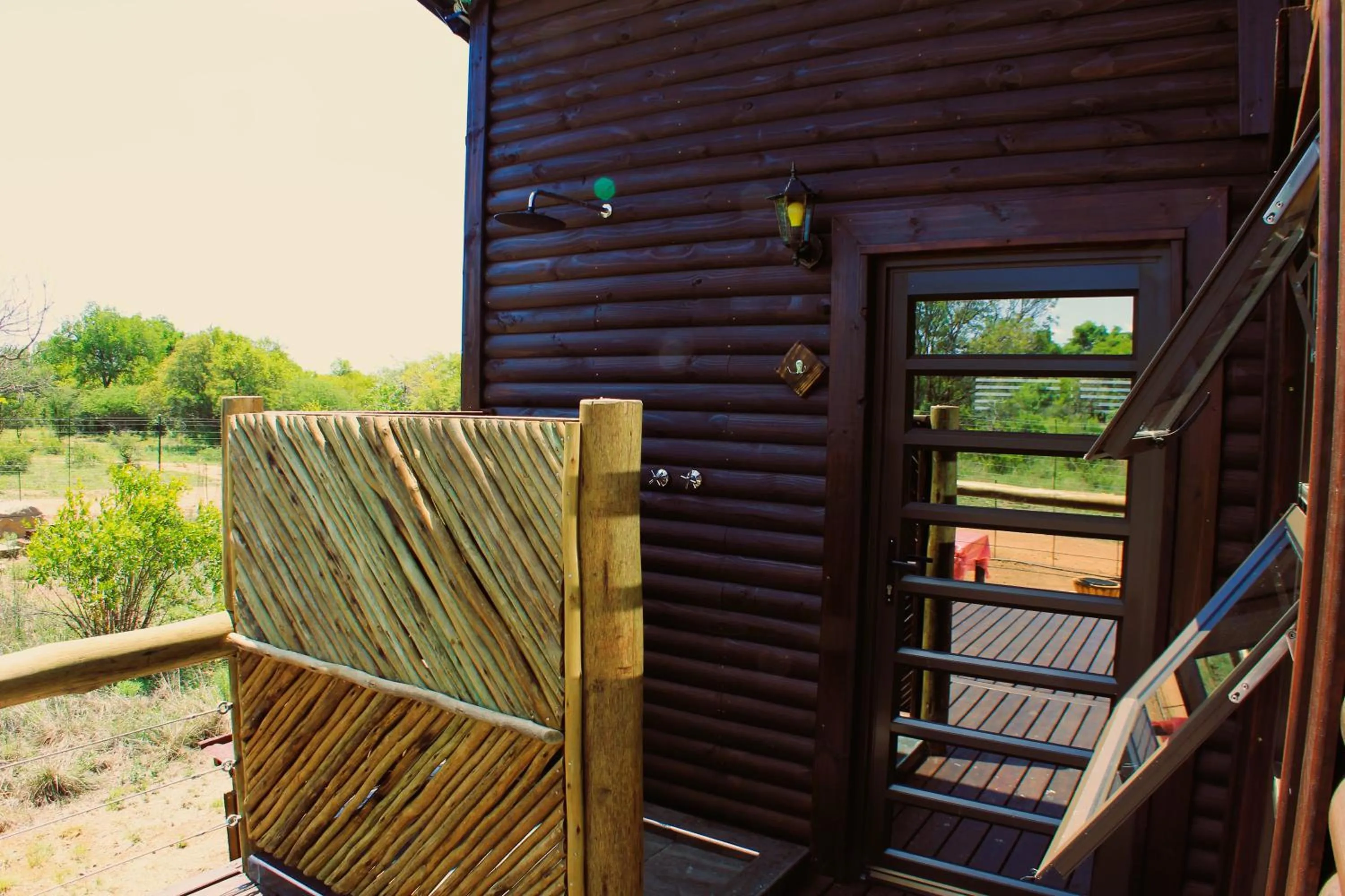 Shower in Abendruhe Lodge
