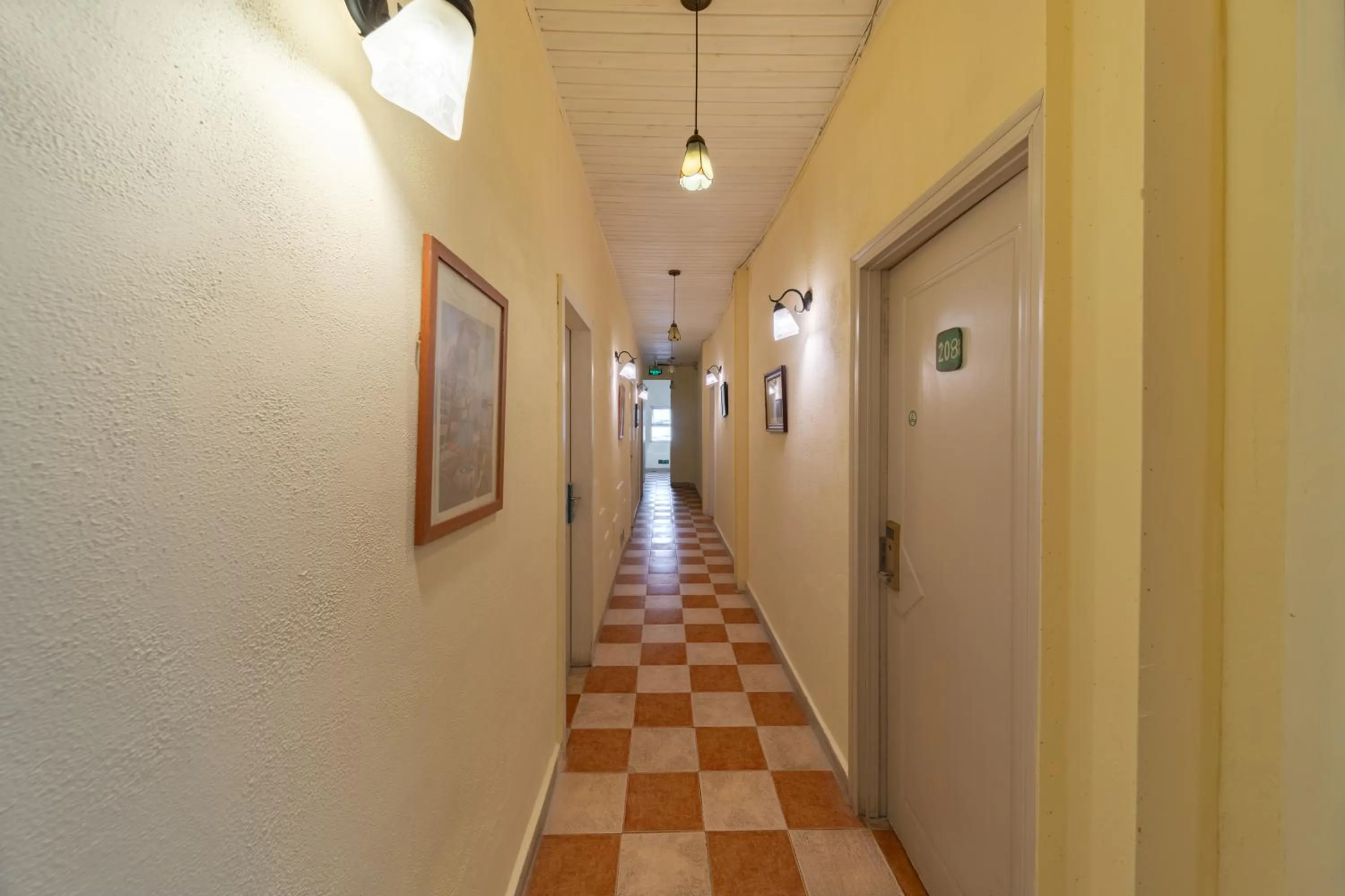 Seating area in Nova Traveller's Lodge