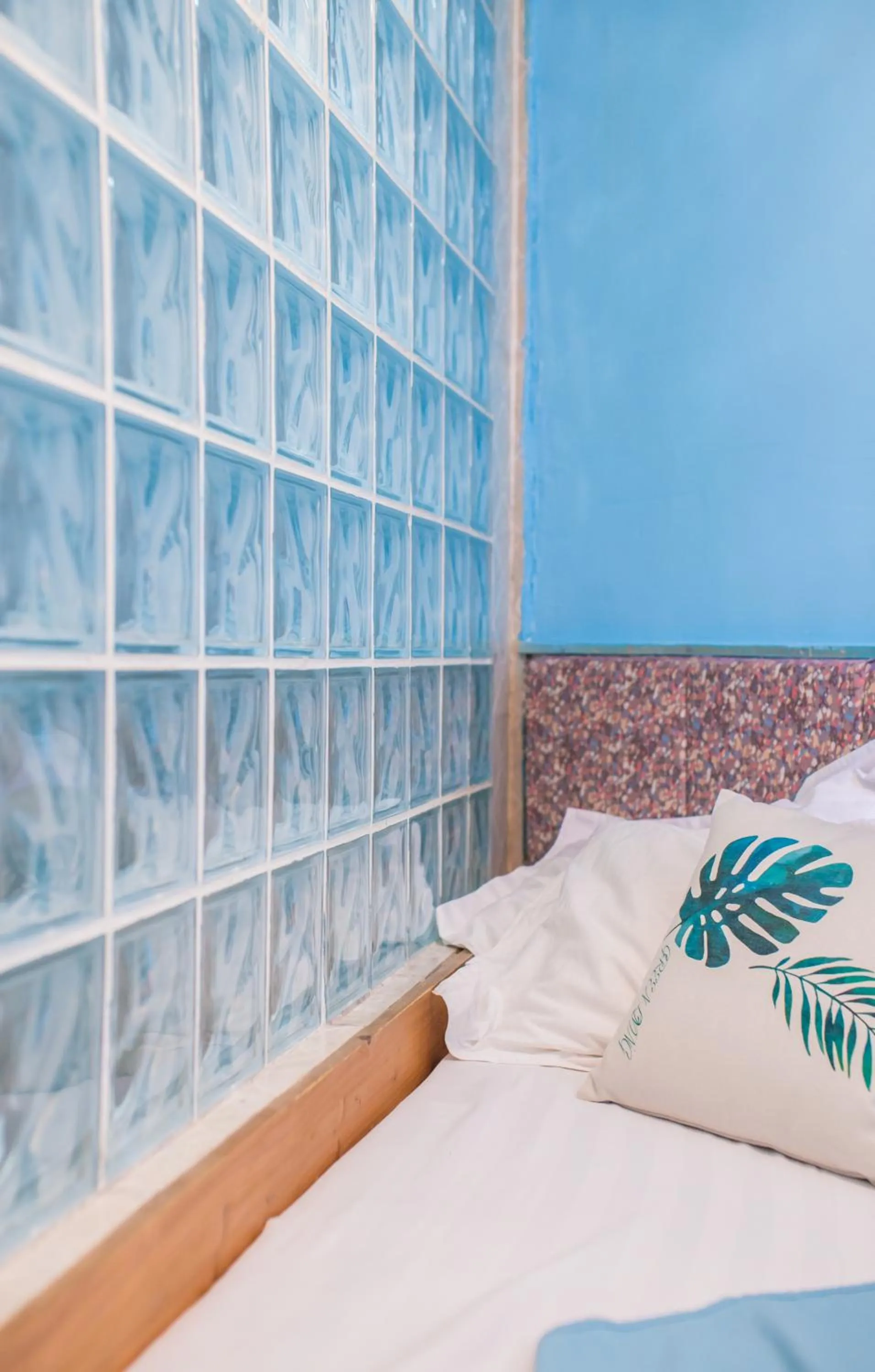 Bedroom, Bed in Nova Traveller's Lodge