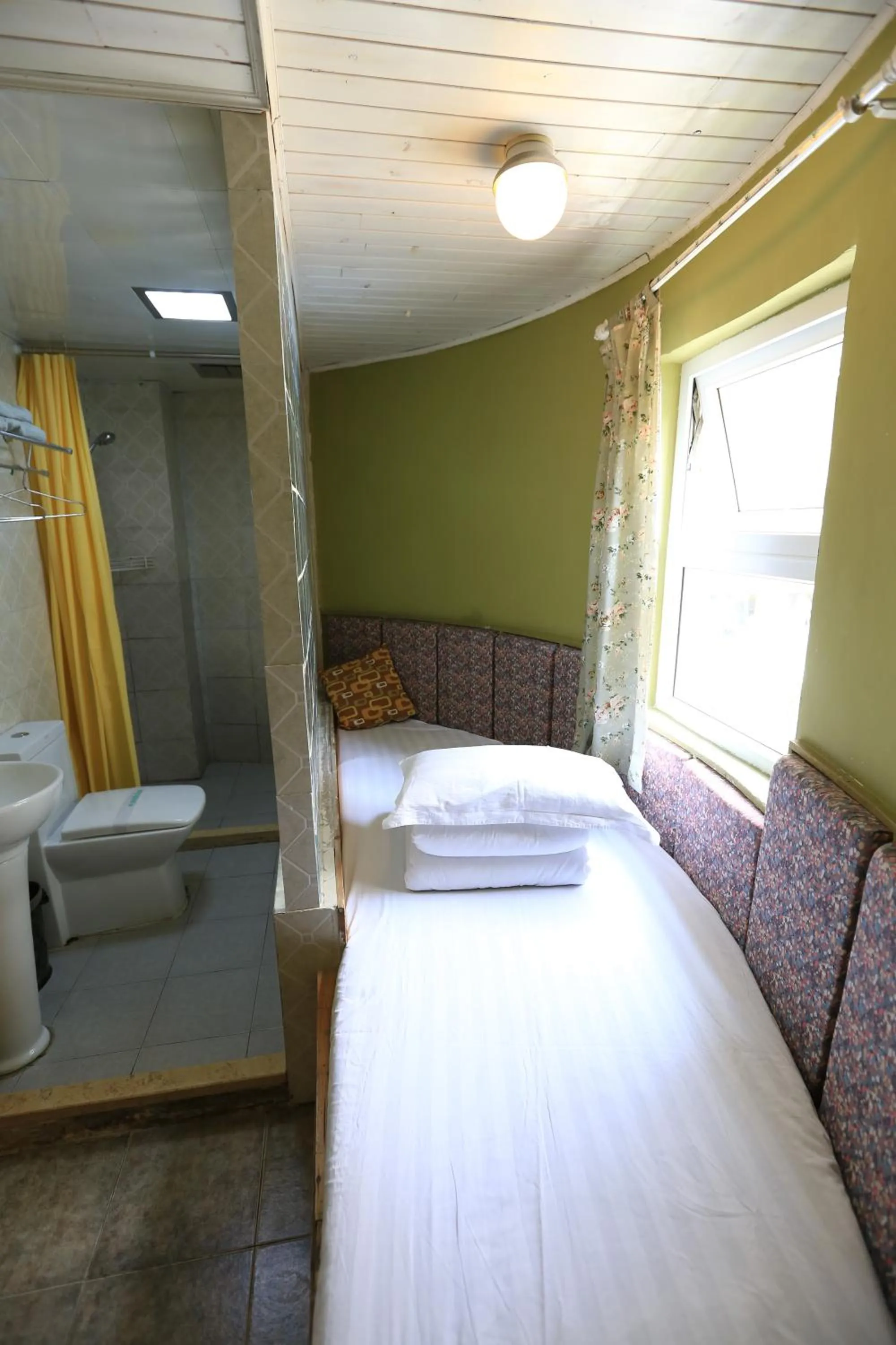 Bed in Nova Traveller's Lodge