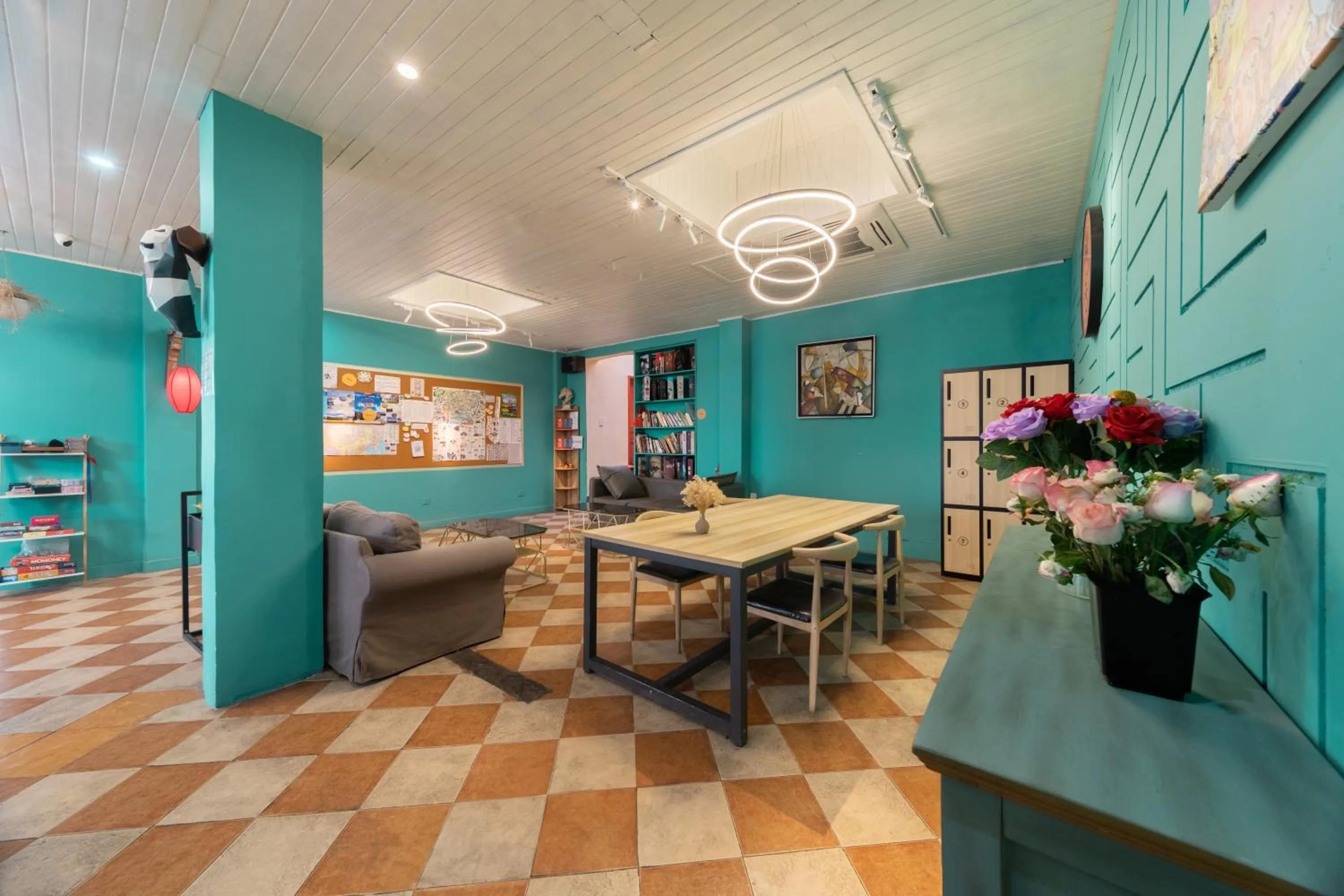 Communal lounge/ TV room in Nova Traveller's Lodge