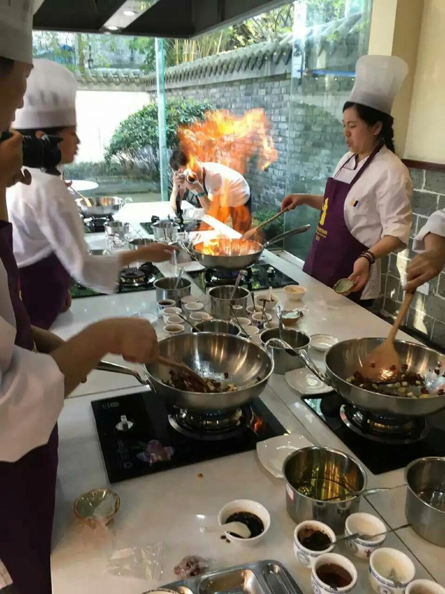 Entertainment in Nova Traveller's Lodge