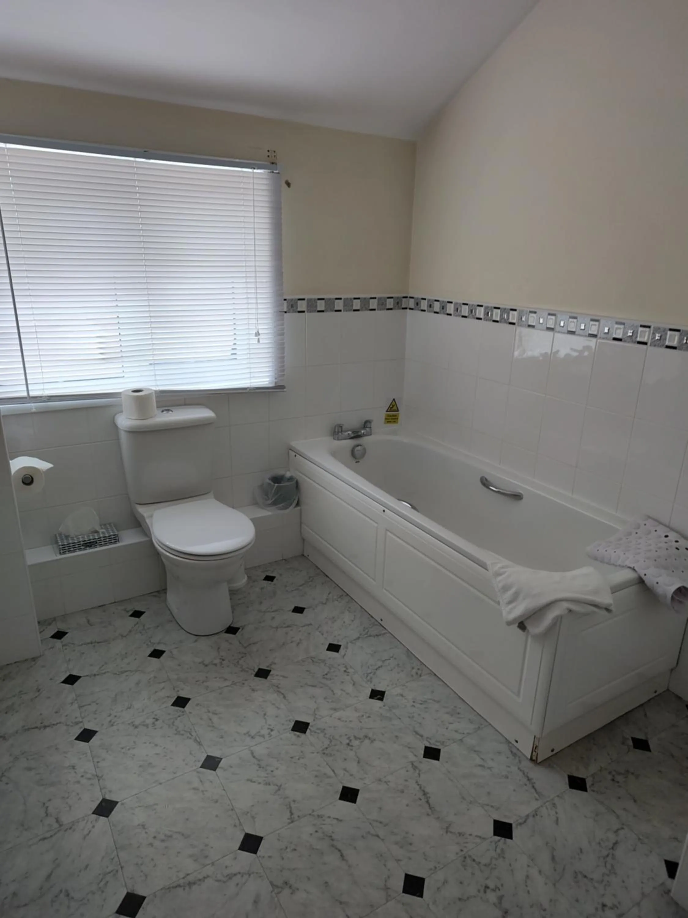 Bathroom in The Northwick Arms Hotel