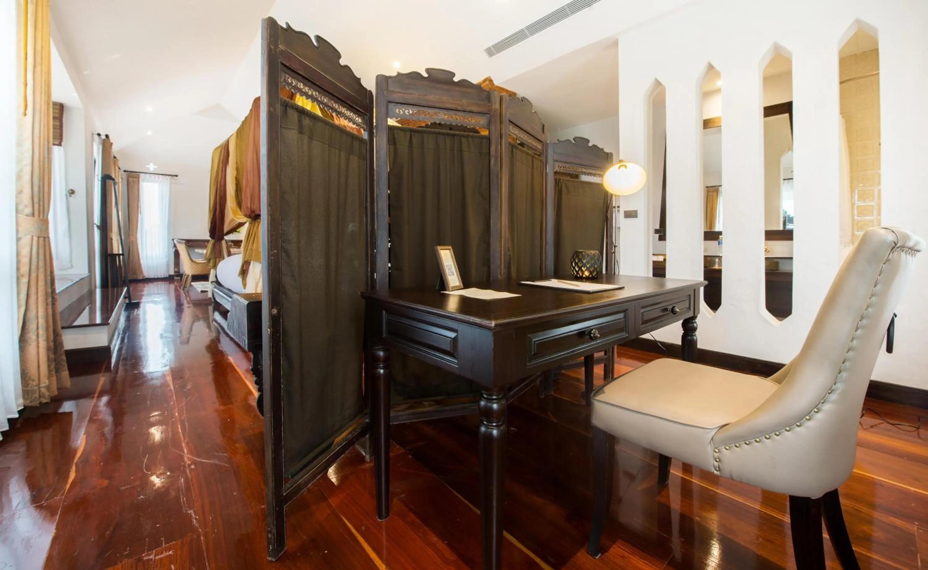 Seating area in Shinnabhura Historic Boutique Hotel