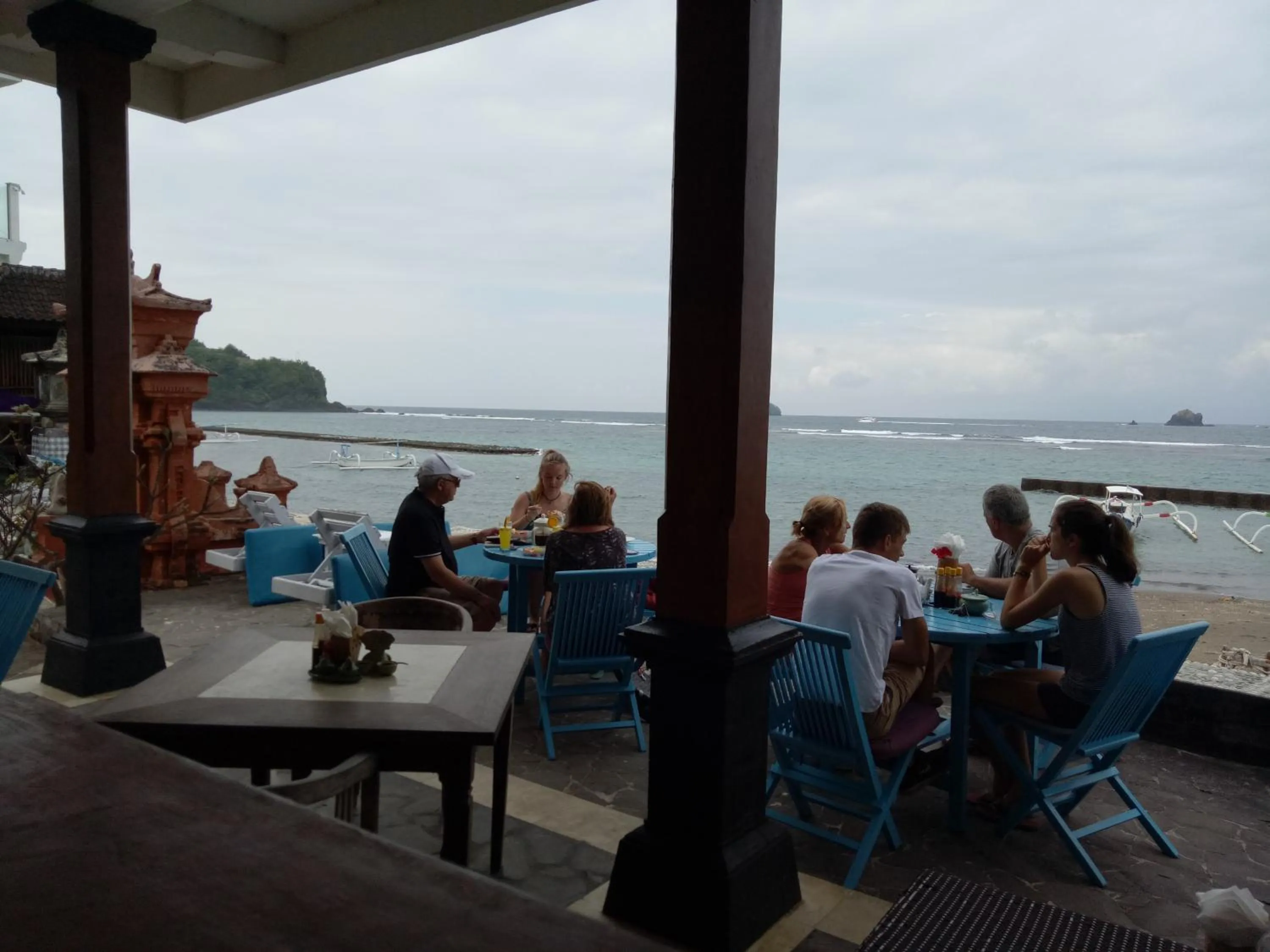 Puri Oka Beach Bungalows