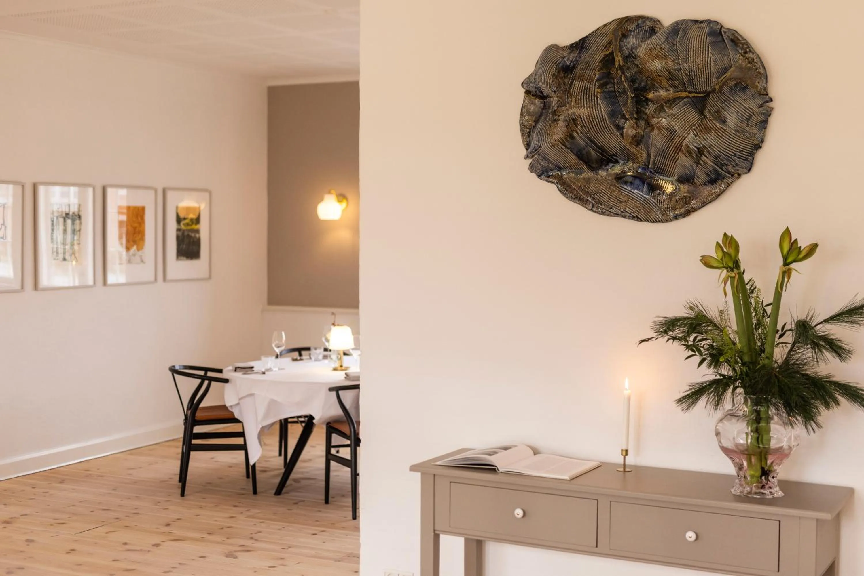 Restaurant/places to eat in Molskroen