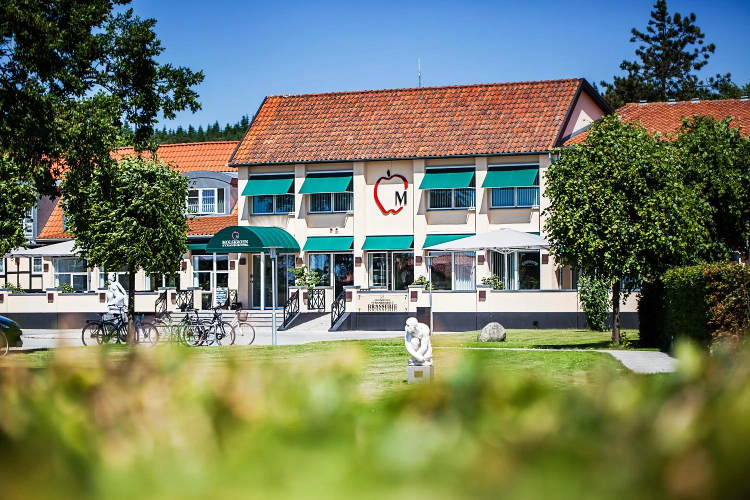 Property building in Molskroen