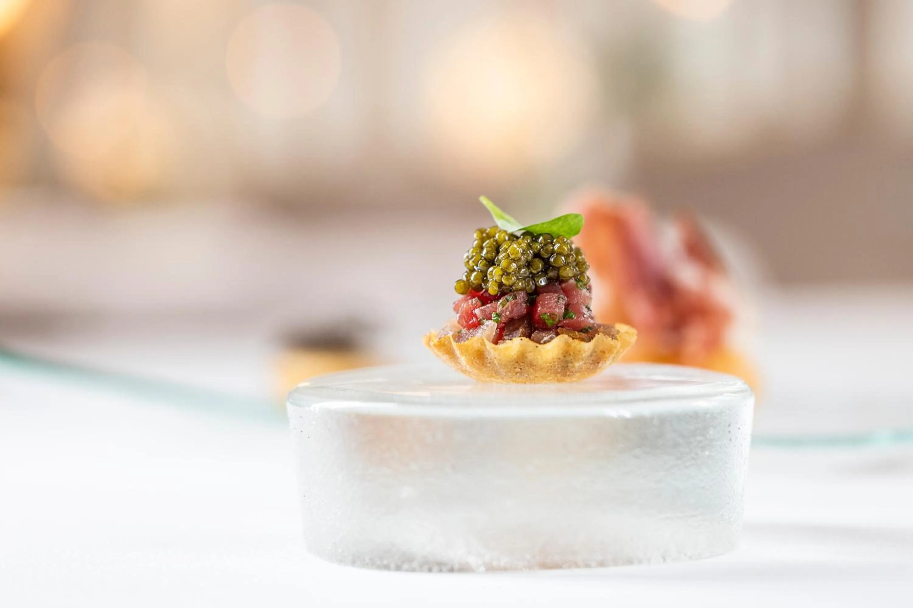 Restaurant/places to eat in Molskroen