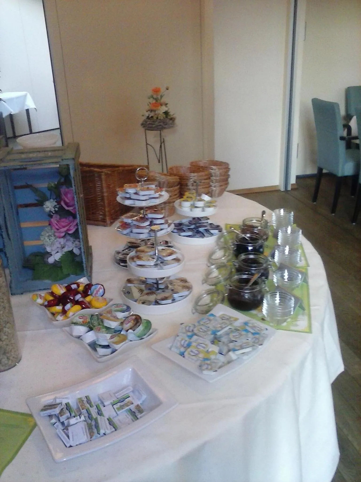 Buffet breakfast in Hotel Zum Märchenwald