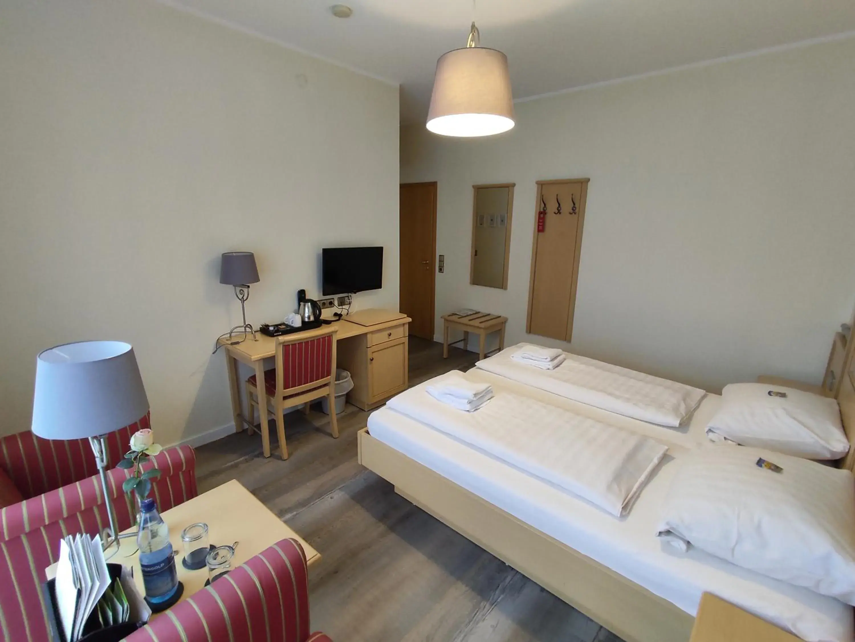 Double Room - single occupancy in Hotel Zum Märchenwald Double Room - single occupancy in Hotel Zum Märchenwald