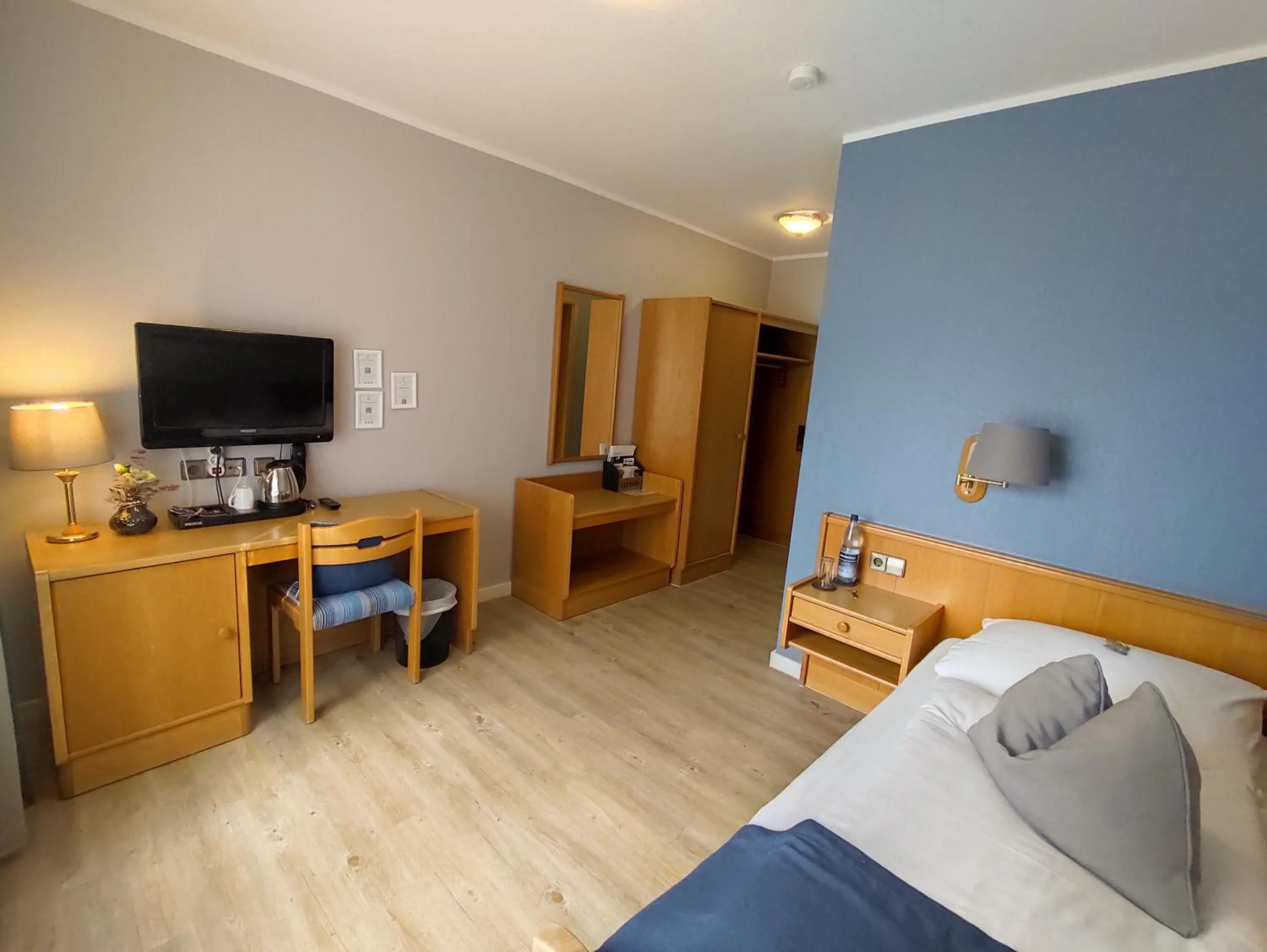 TV and multimedia, Bed in Hotel Zum Märchenwald