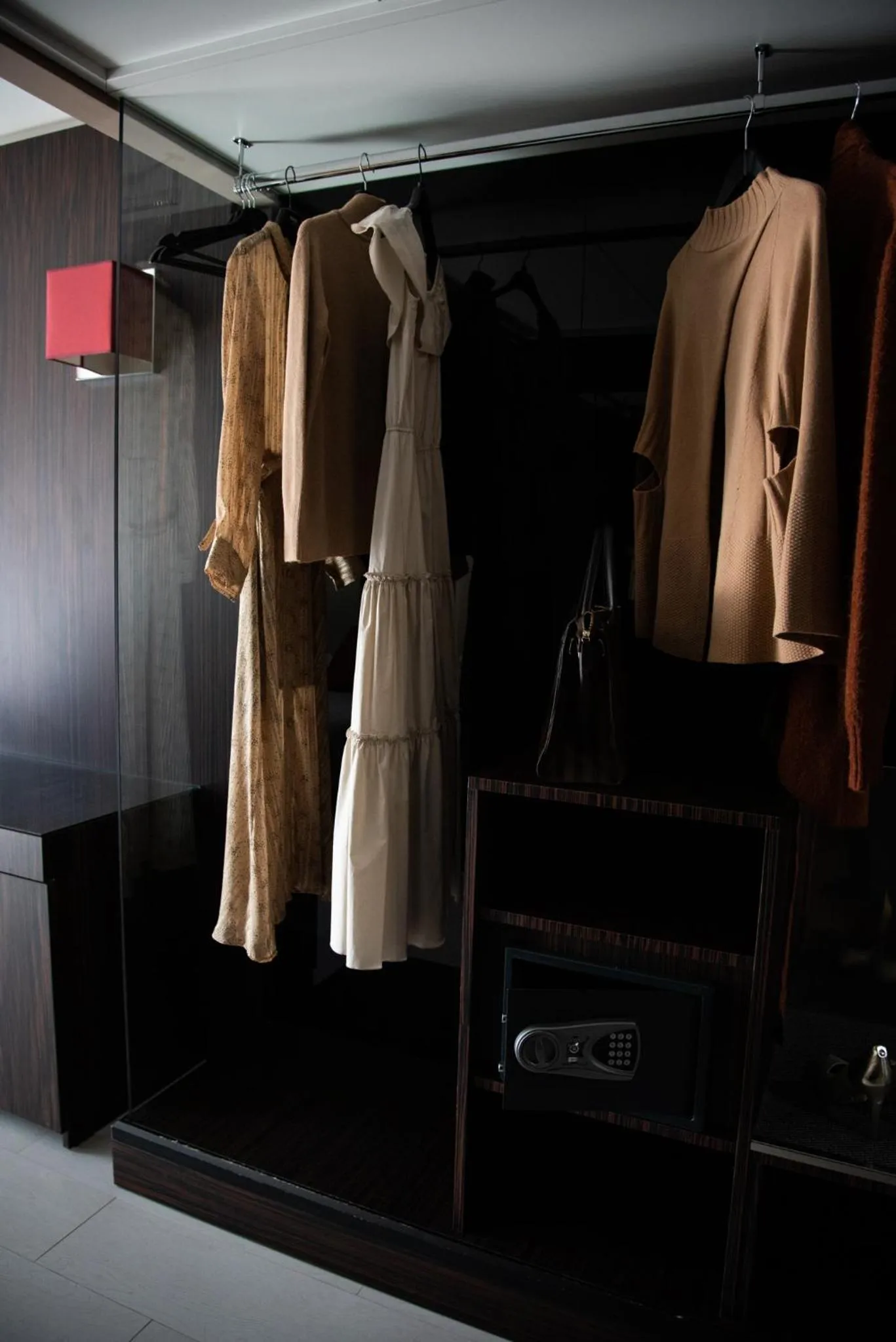 wardrobe in Hotel Ansharius - Adults only