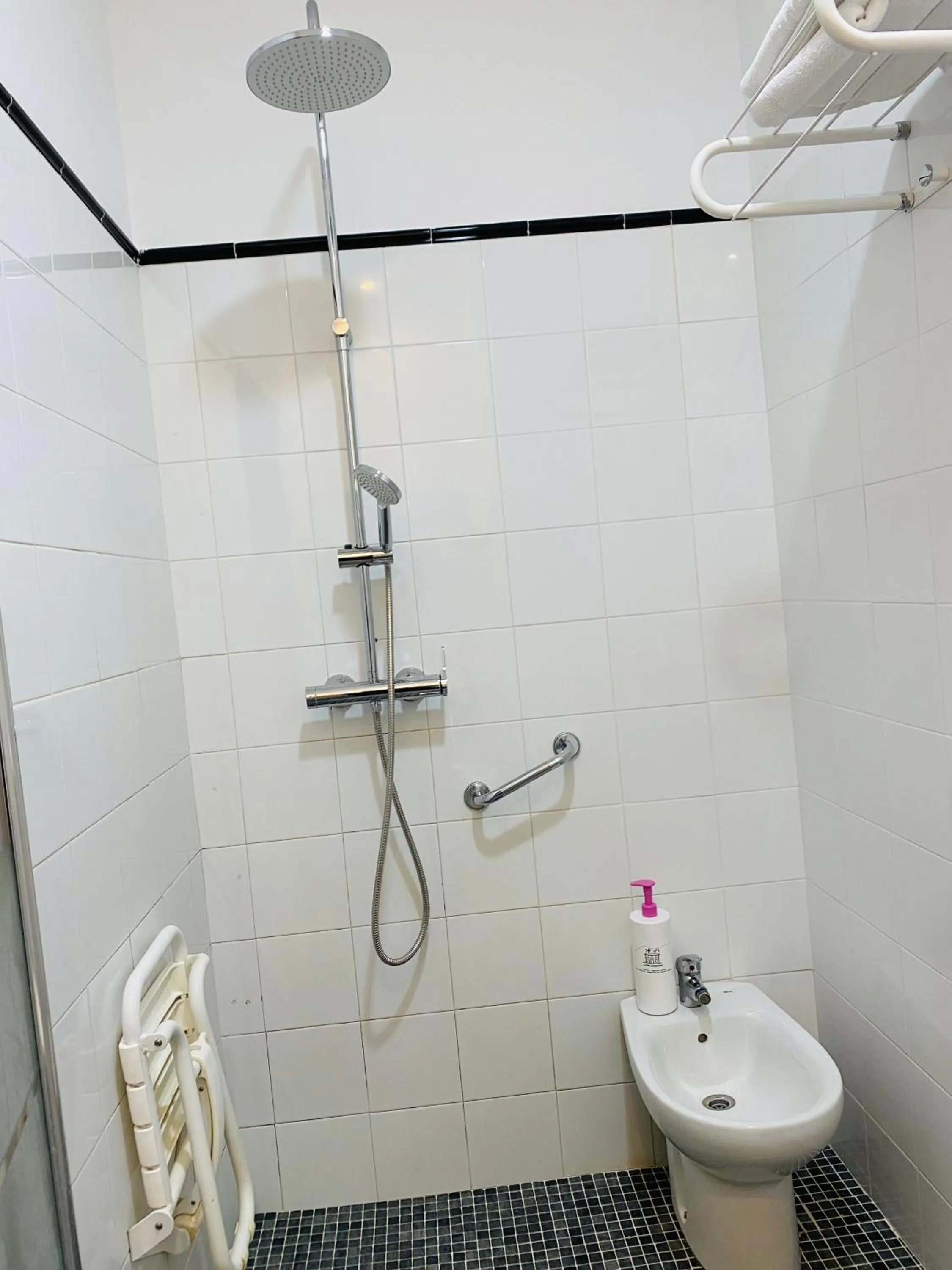 Shower in Ca Les Senyoretes