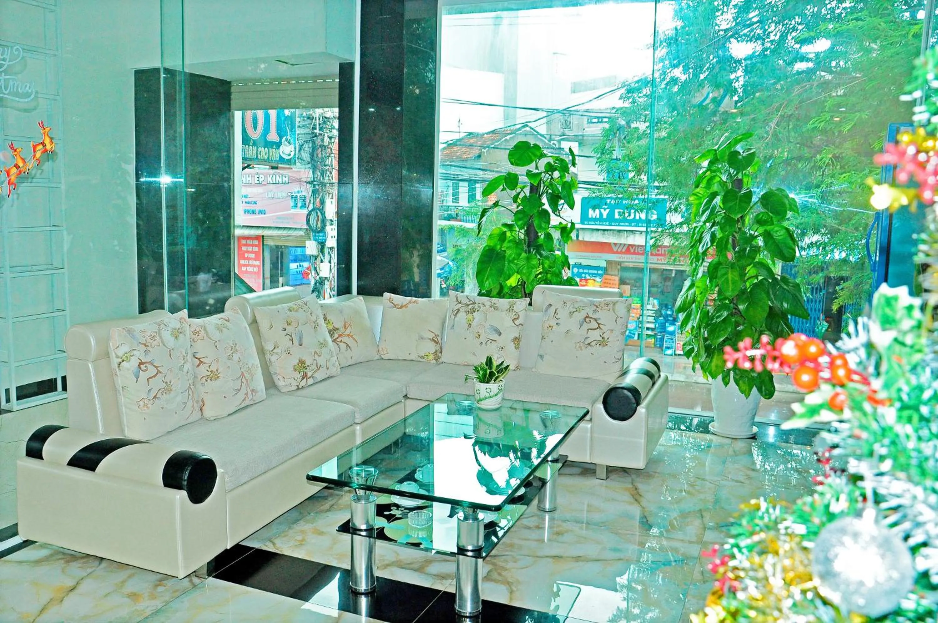 Khách sạn Trâm Anh