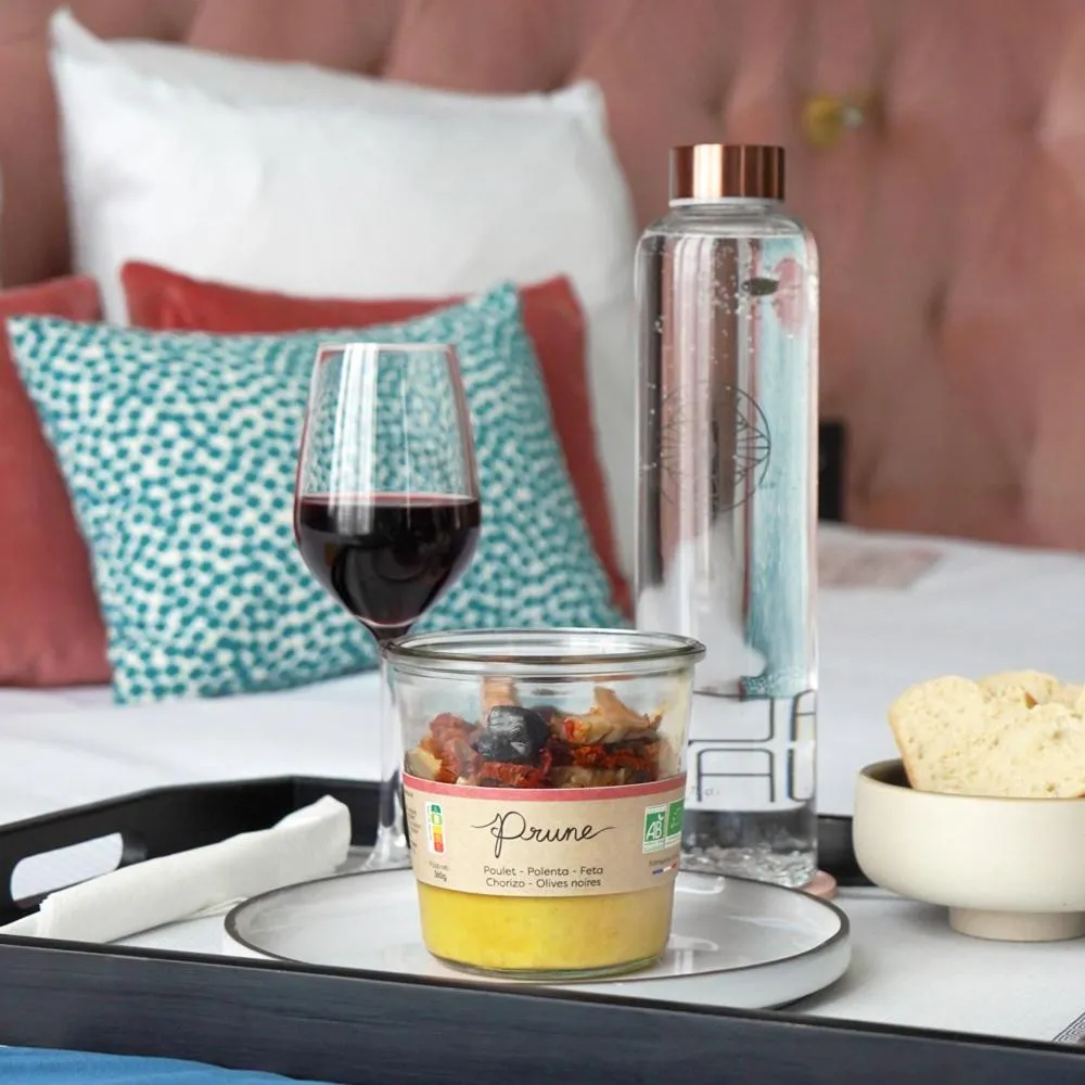 Food and drinks, Bed in Hôtel Clairefontaine