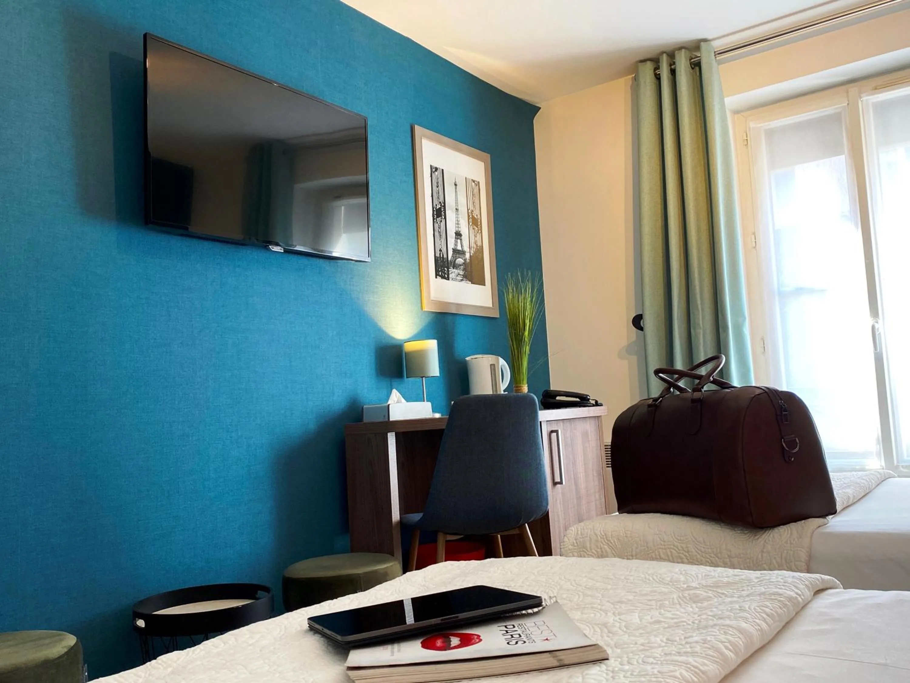 Bed in Hôtel Clairefontaine