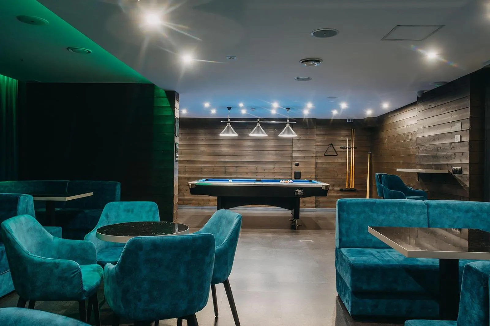 Billiard in Green Mountain 5* Hotel