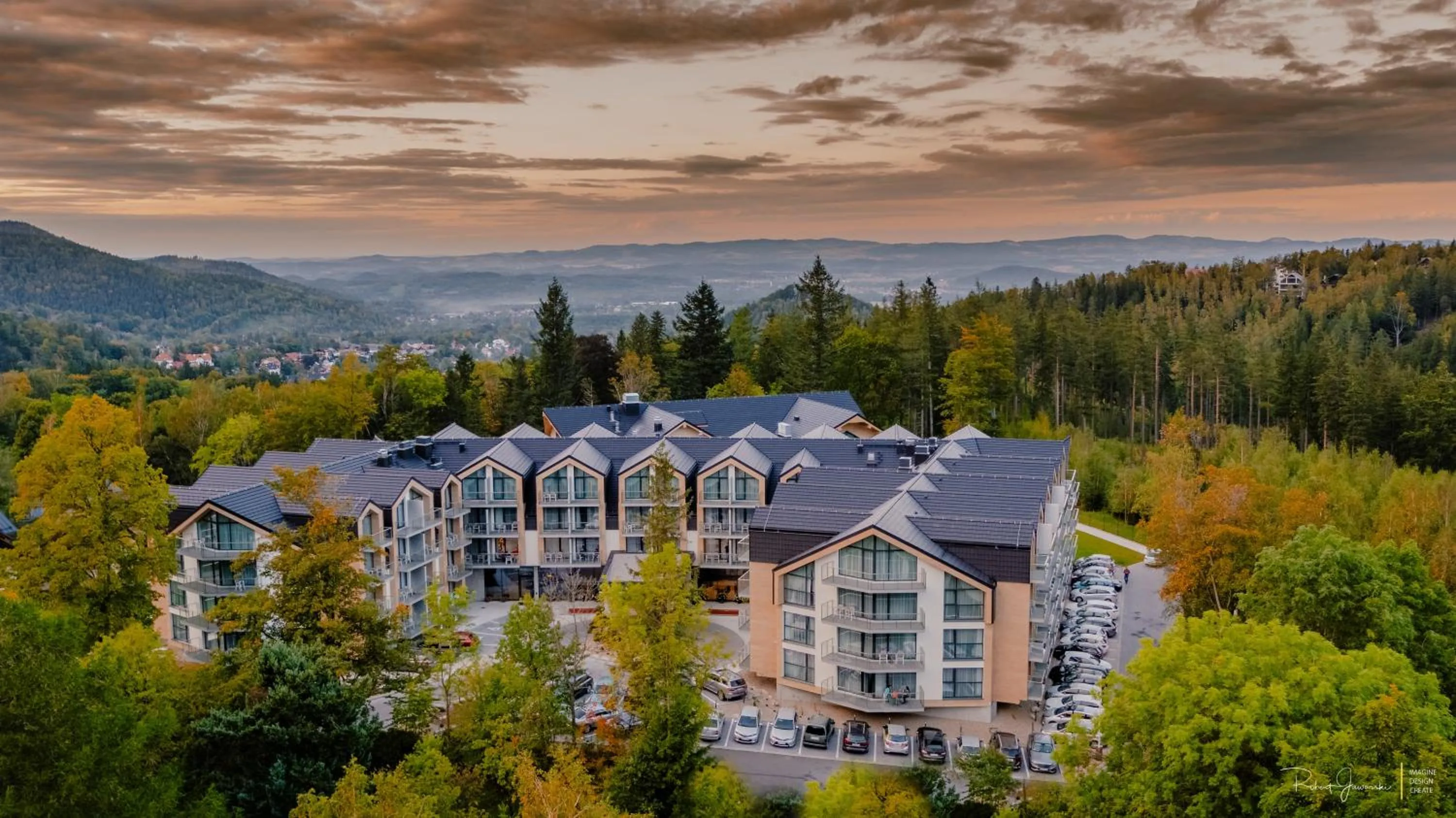 Neighbourhood in Green Mountain 5* Hotel