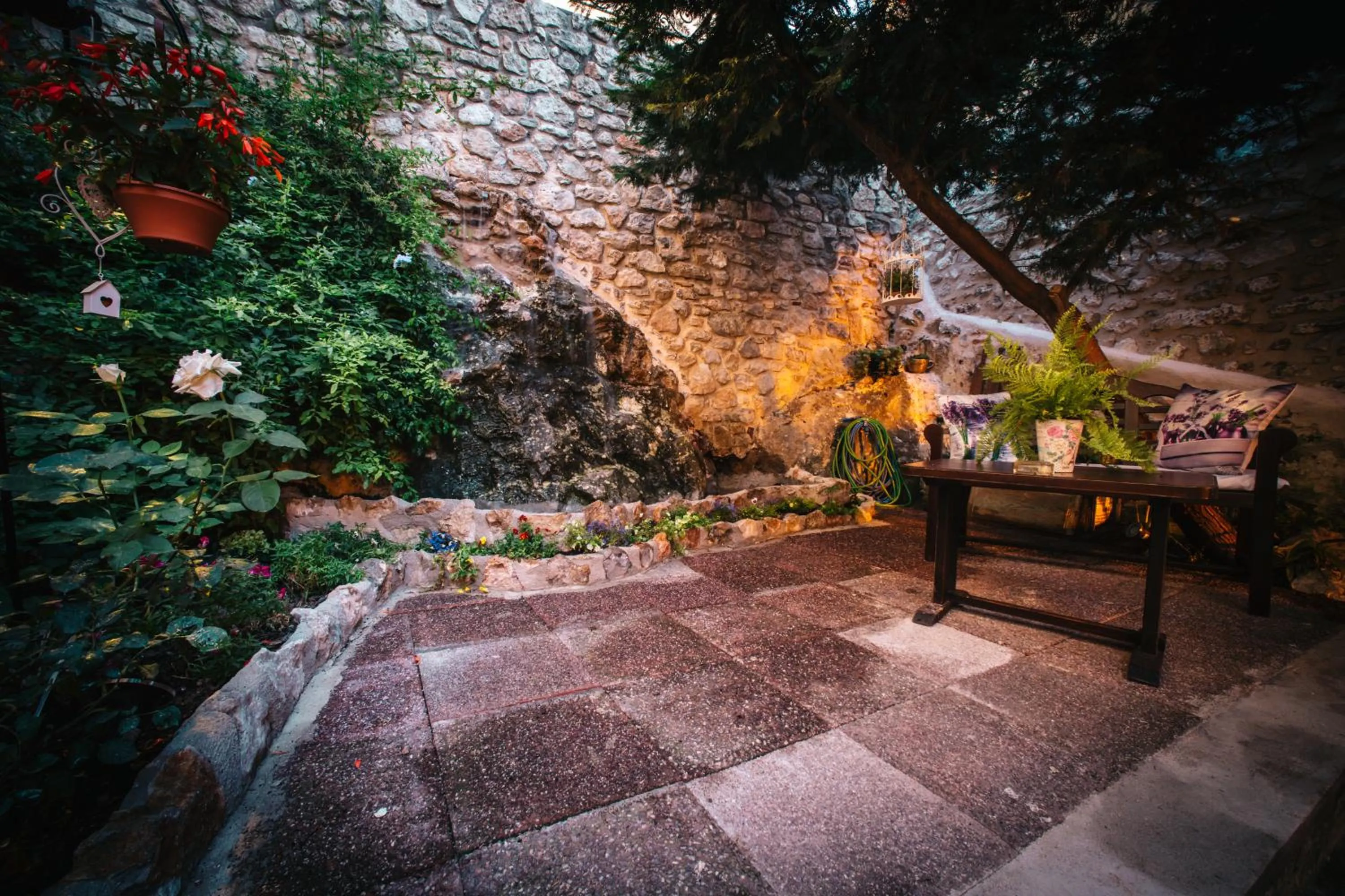 Garden in Rigas Pension Nafplio