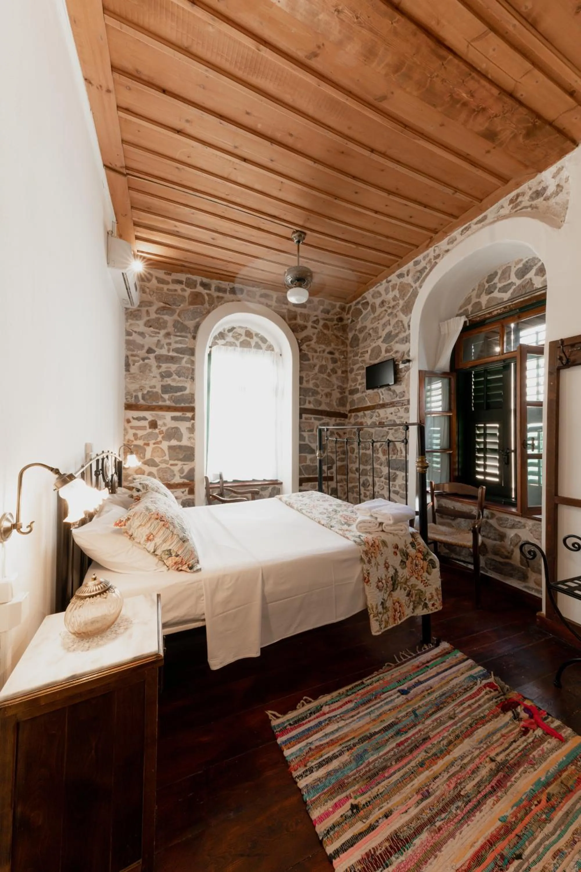Bed in Rigas Pension Nafplio