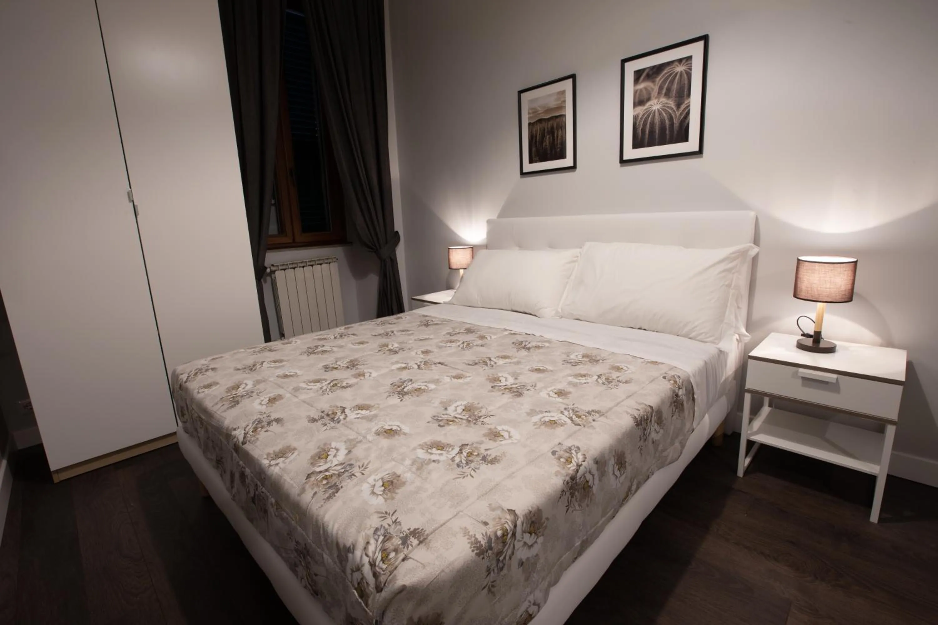 Bed in maribea rome center