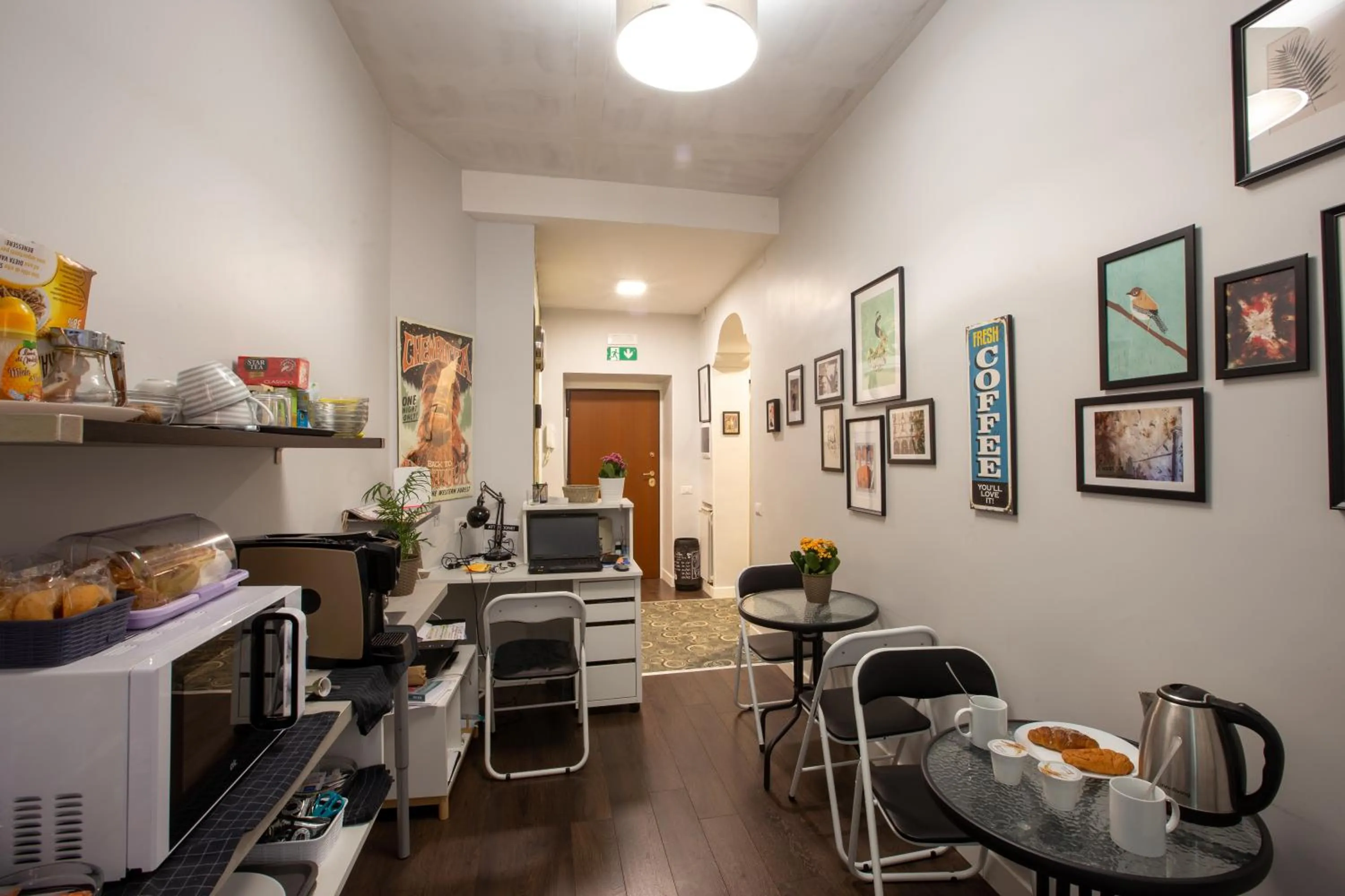 Breakfast in maribea rome center