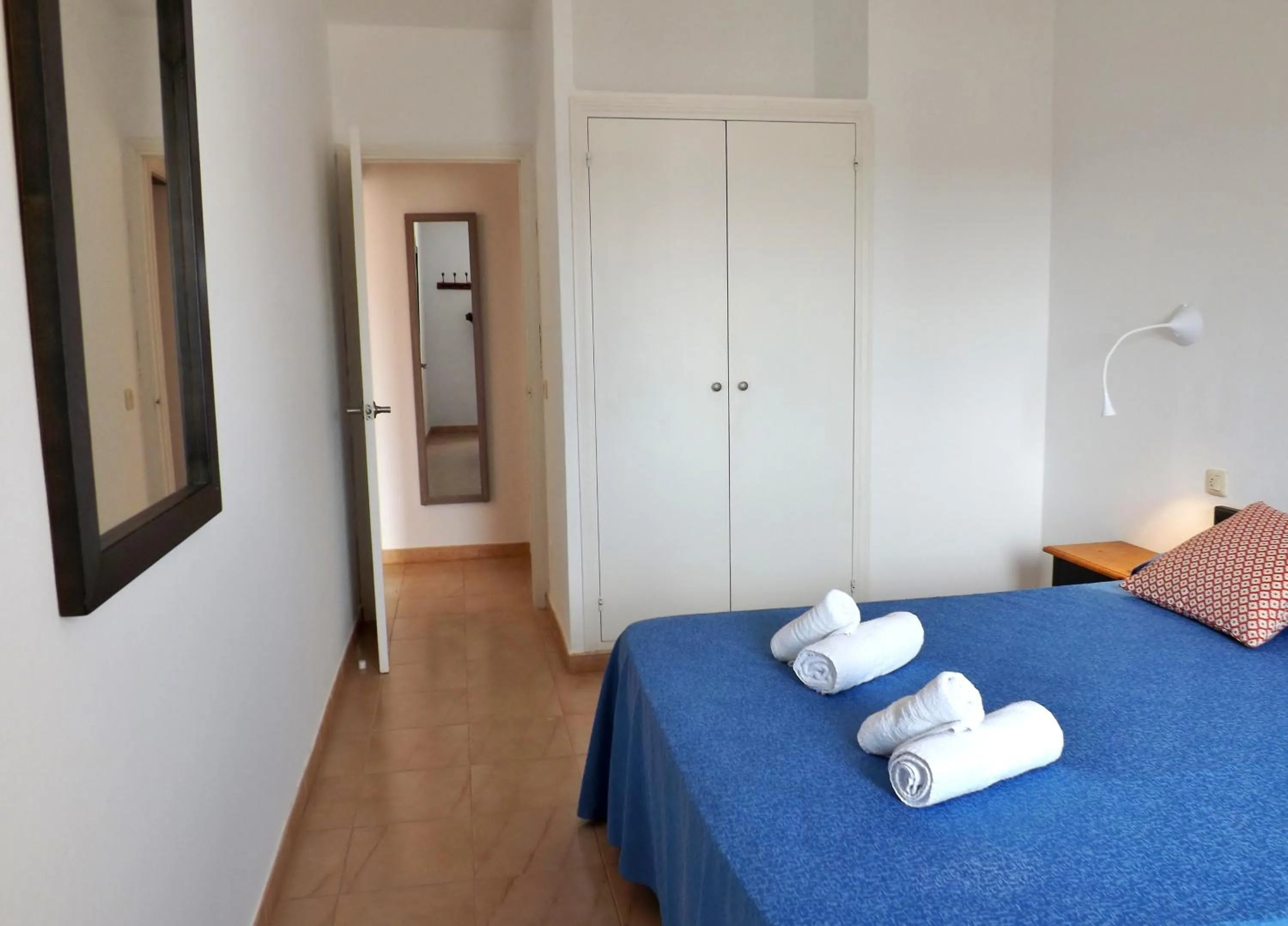 Bedroom, Bed in Nure Mar y Mar