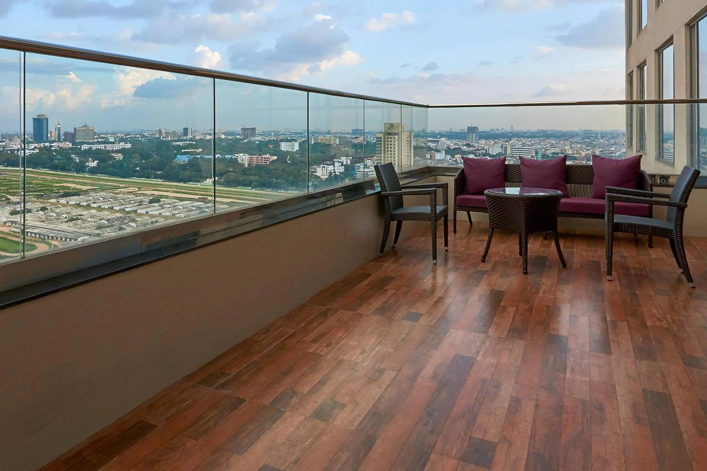 Bedroom in Renaissance Bengaluru Race Course Hotel